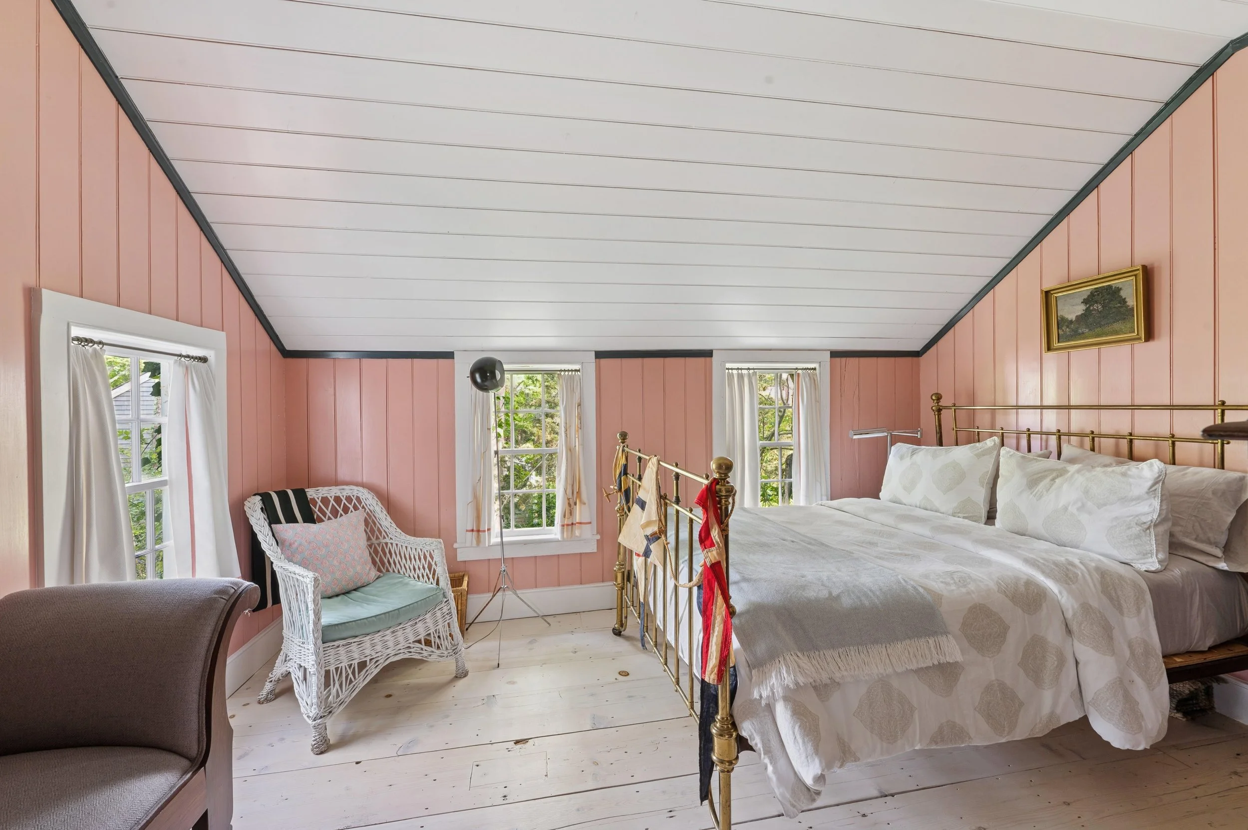 28-96 Madison St Sag Harbor 8903 Bedroom.jpg