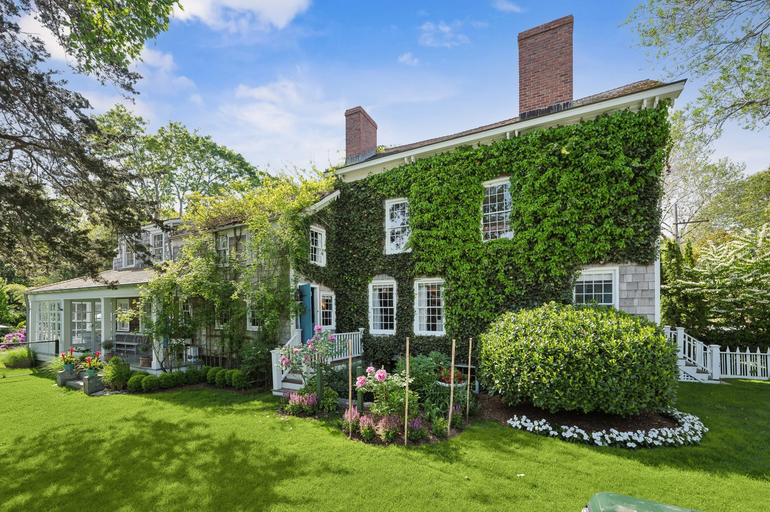 02-96 Madison St Sag Harbor 8814 Front.jpg