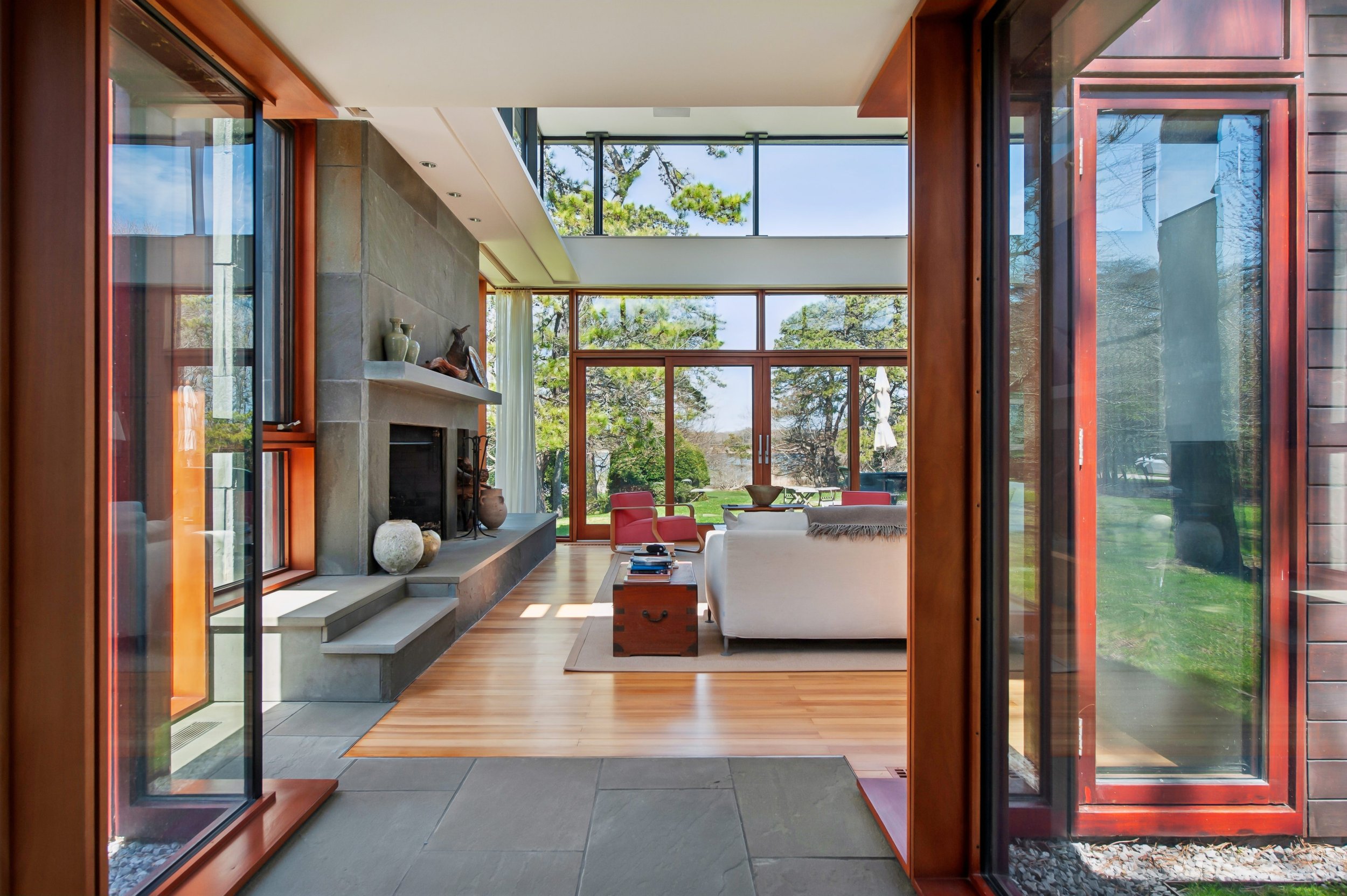 20-3 Eel Cove Rd East Hampton Liv RM-11.jpg