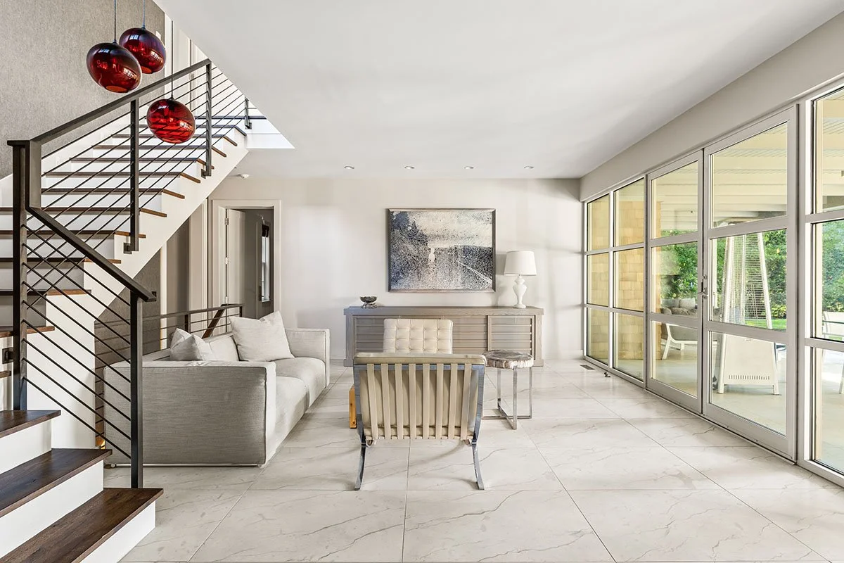 675_PaulsLane_Bridgehampton-SittingRoom3.jpg