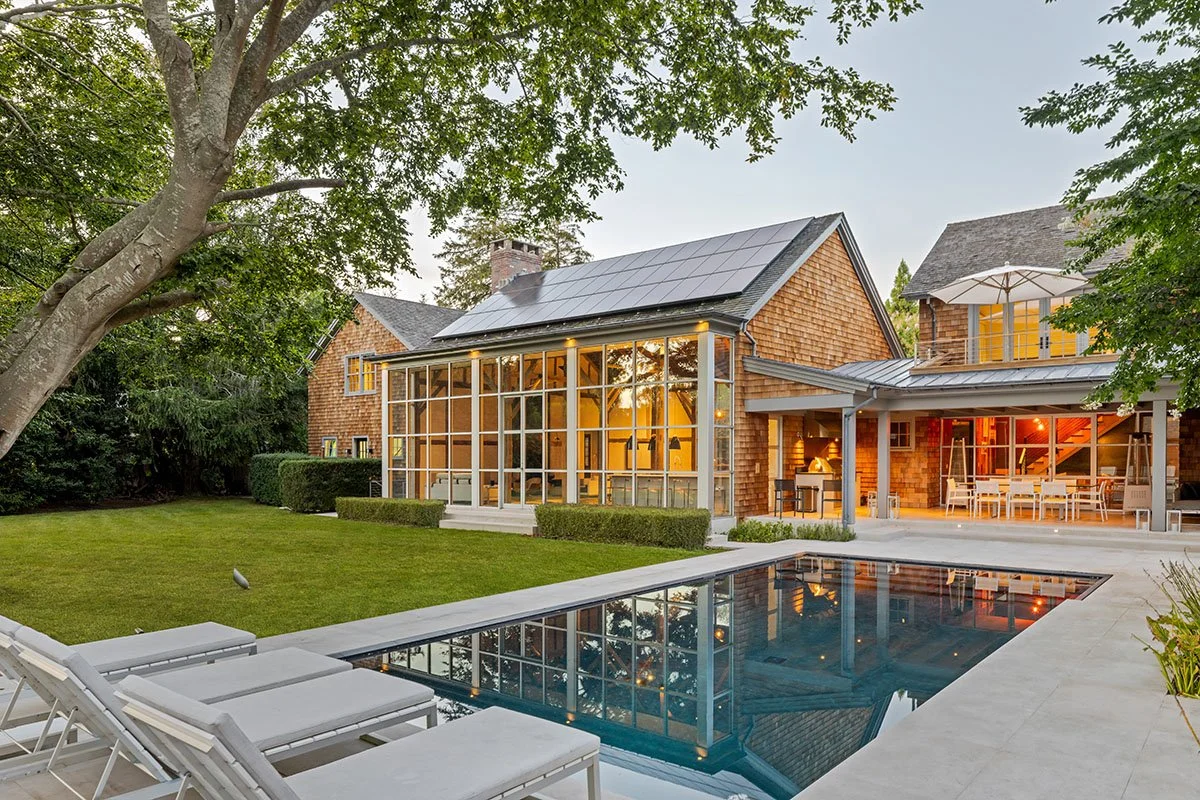675_PaulsLane_Bridgehampton-RearPoolDusk.jpg