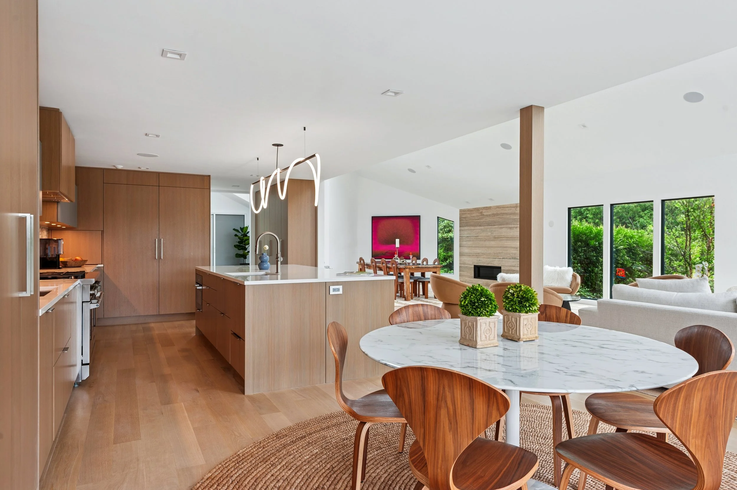 08-799 Halsey Ln, Water Mill-Kitchen-06.jpg