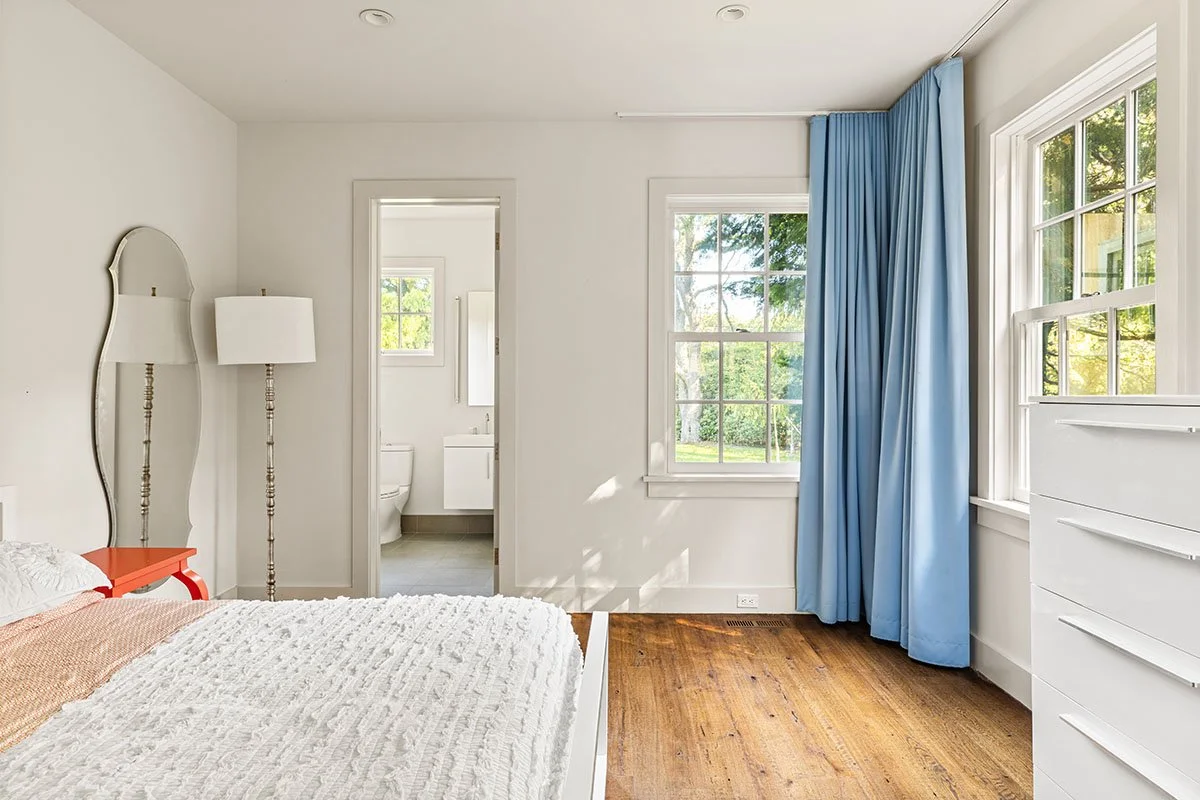 675_PaulsLane_Bridgehampton-GuestBedroom3.jpg