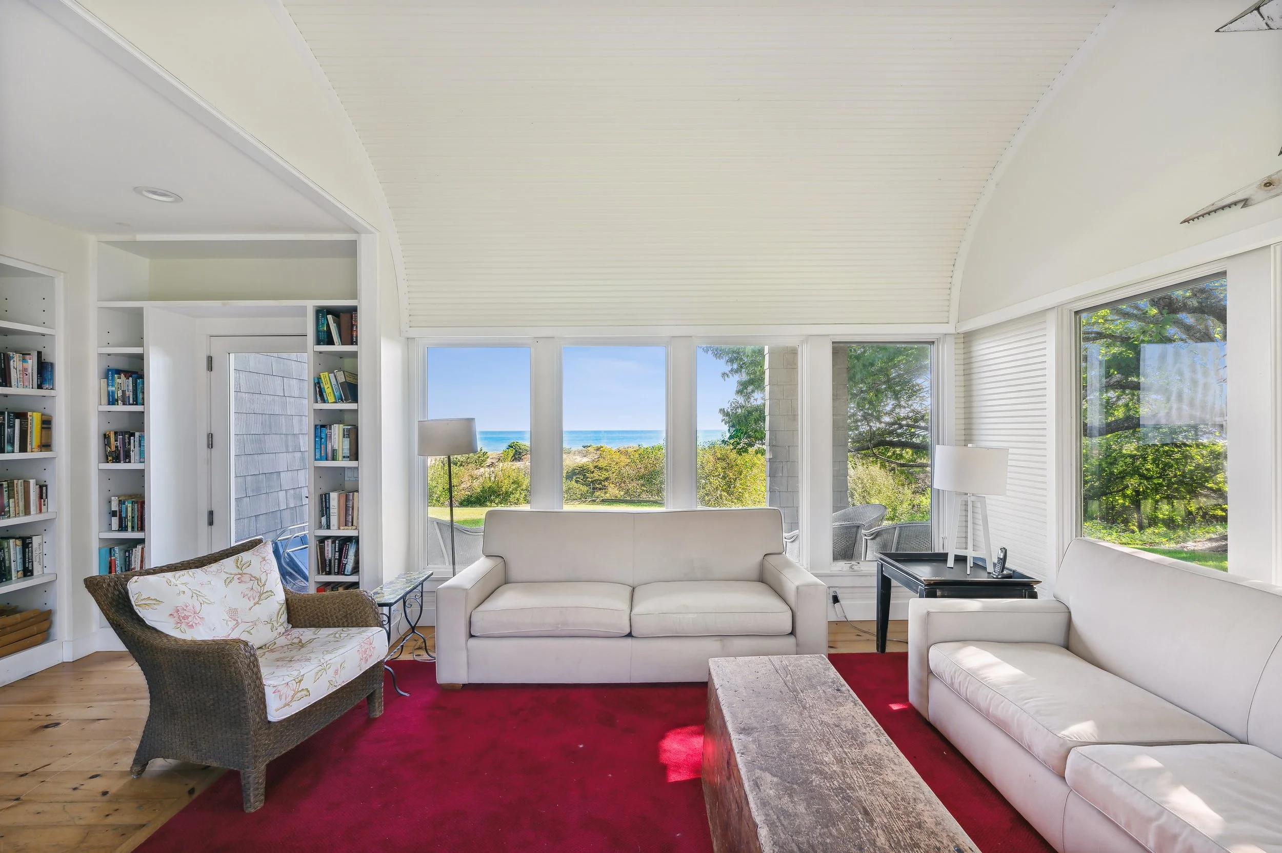 WebRes_19 - 74 Further Ln, East Hampton - Den.jpg