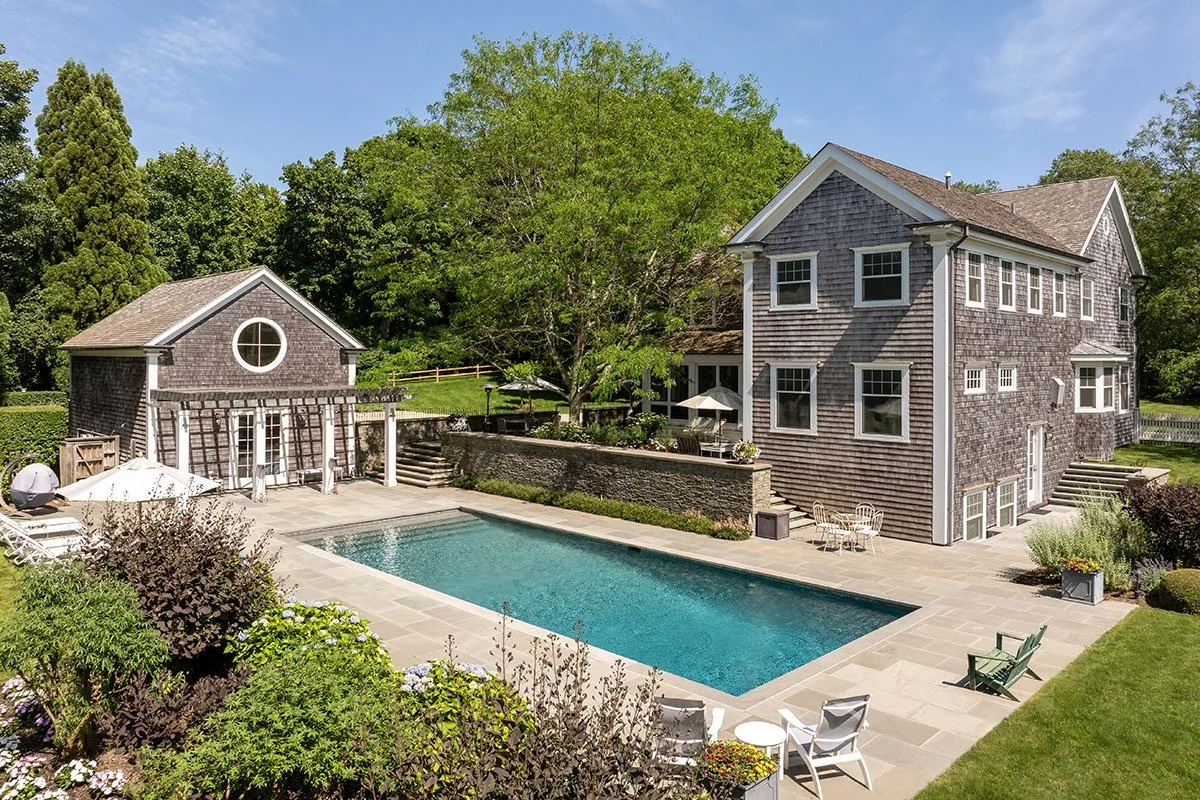 15_HitherLane_EastHampton-Rear1.jpg