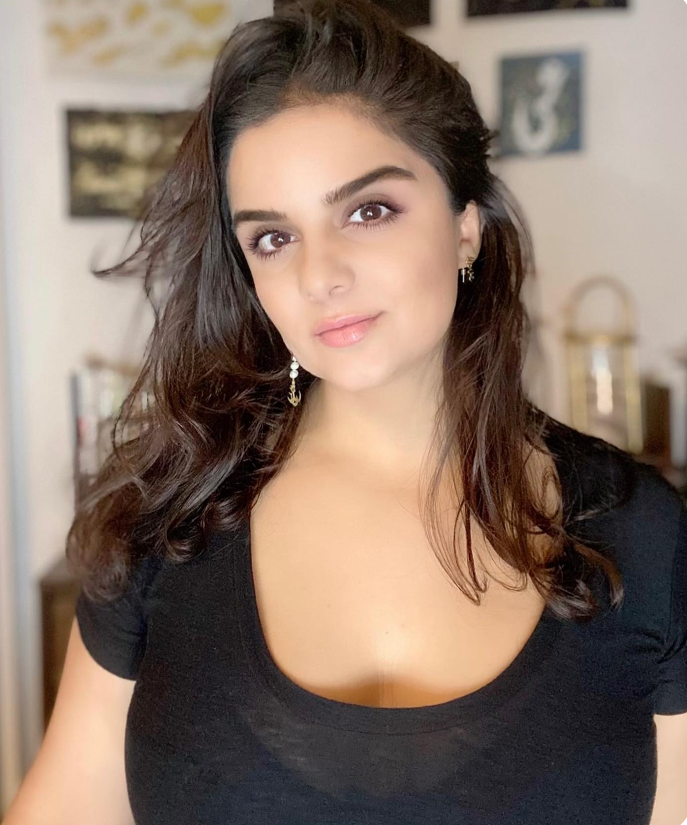Mastaneh Masti Lashkari — Licensed Marriage and Family Therapist LMFT and founder of The Psychology Projects in Newport Beach California — psychotherapy for anxiety, trauma, burnout, and depression for high-achieving professionals