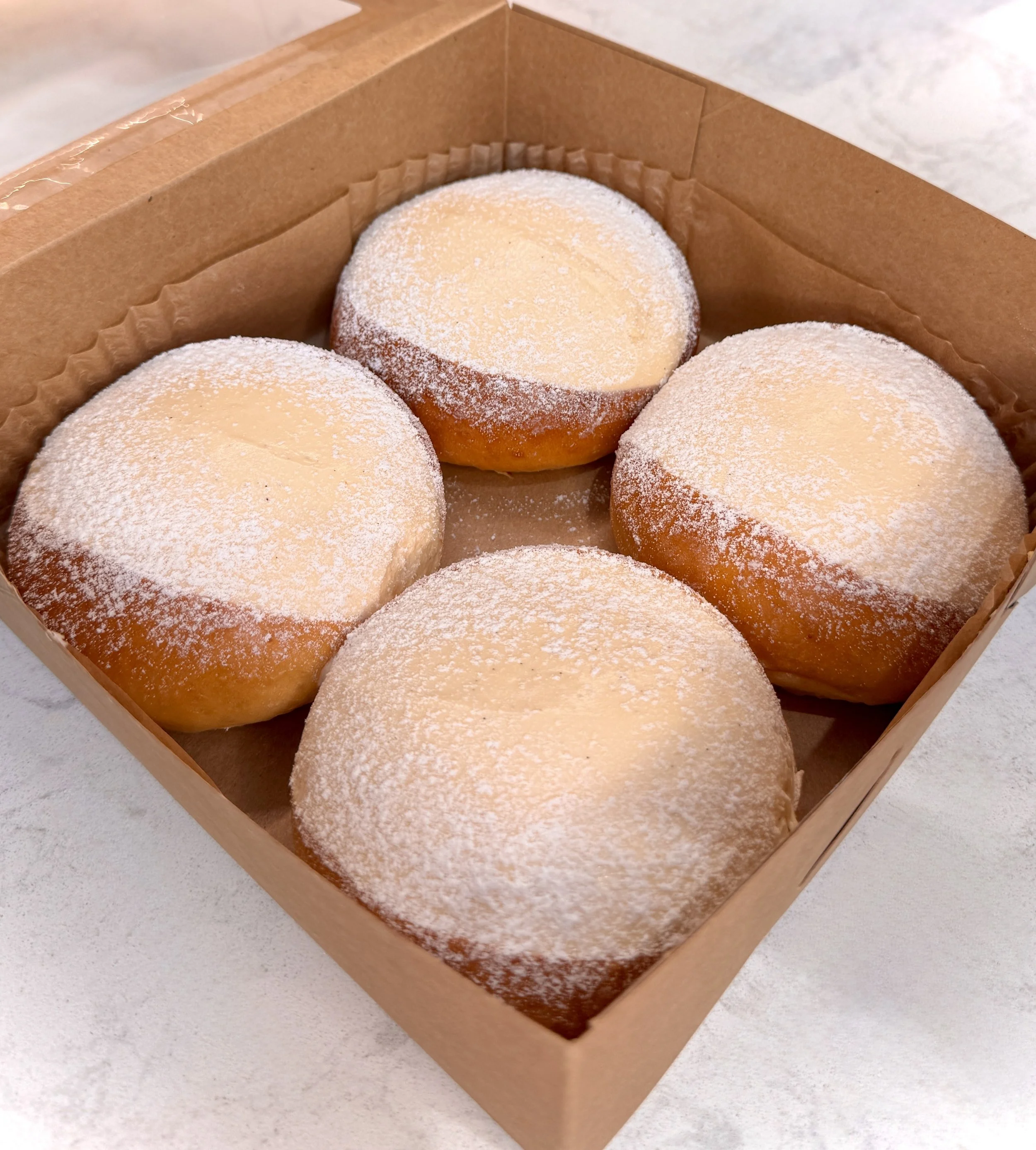 four dulce maritozzi.jpg