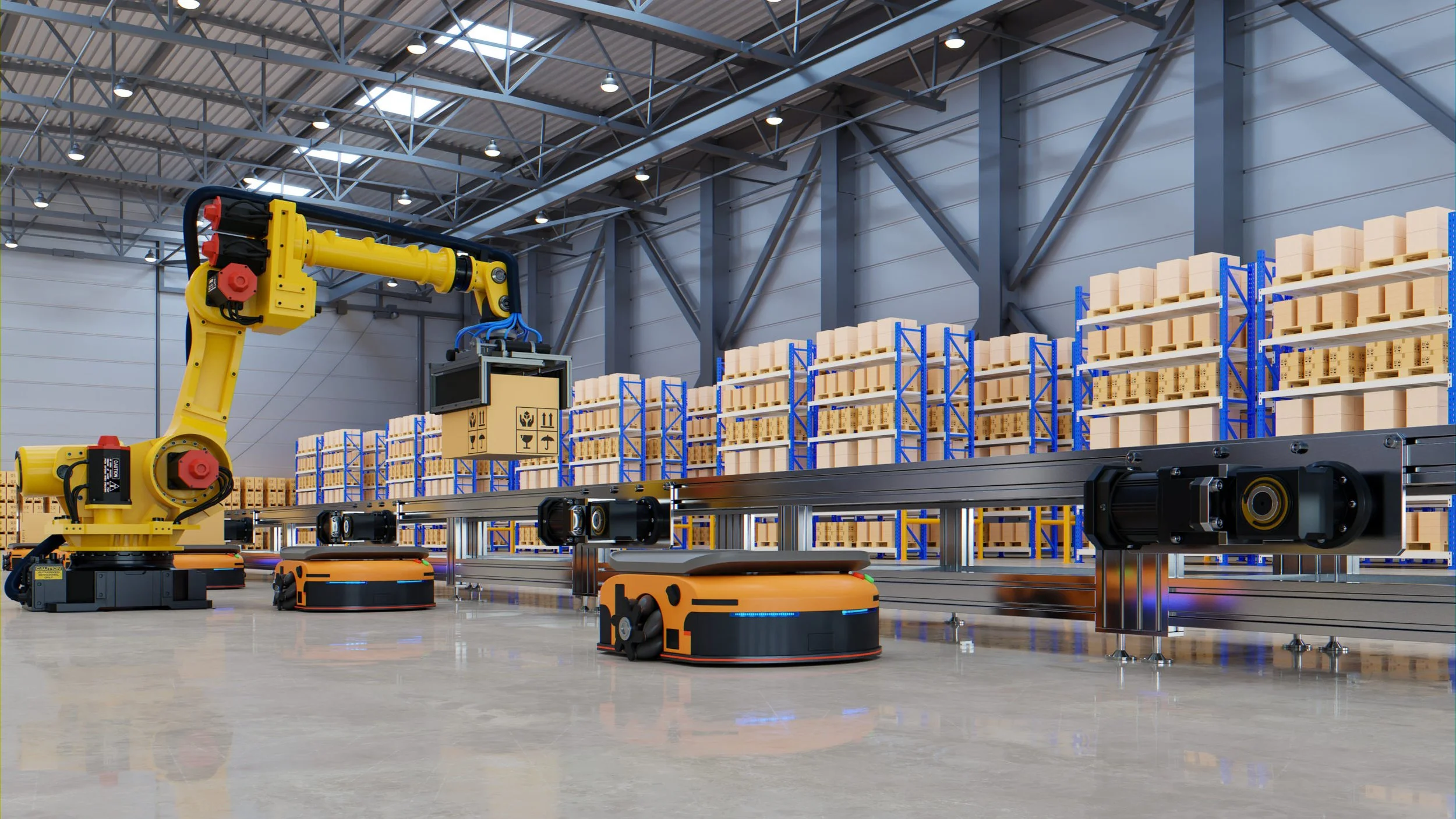Interior de un almacén automatizado con estanterías llenas de cajas, un brazo robotizado amarillo manipula una caja y hay vehículos móviles en el suelo.