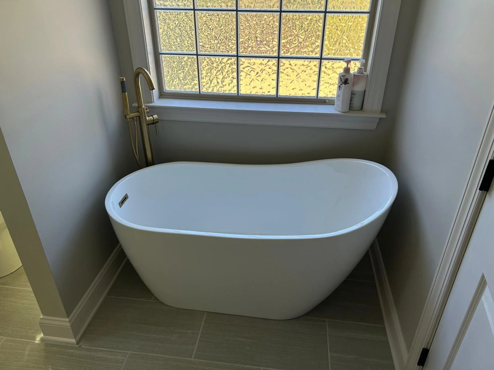 BATHROOM 6.jpeg