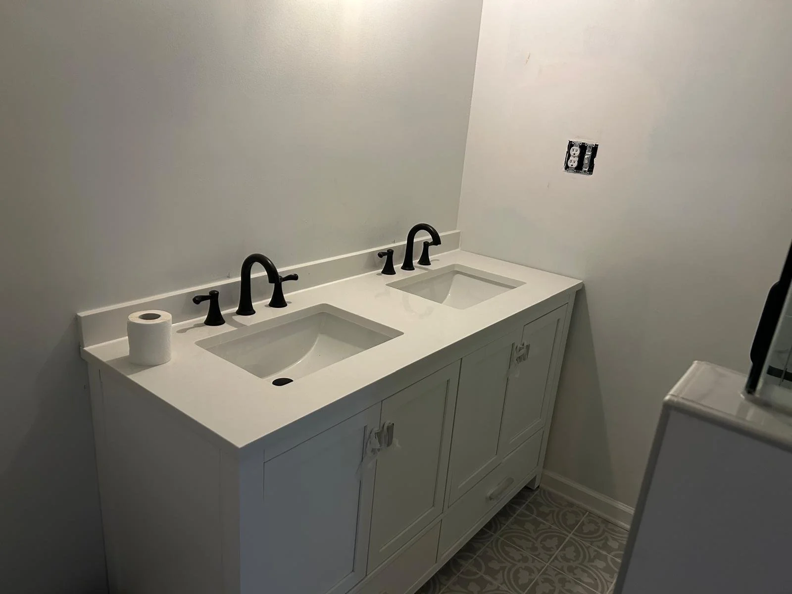 BATHROOM 8 COUNTER.jpeg