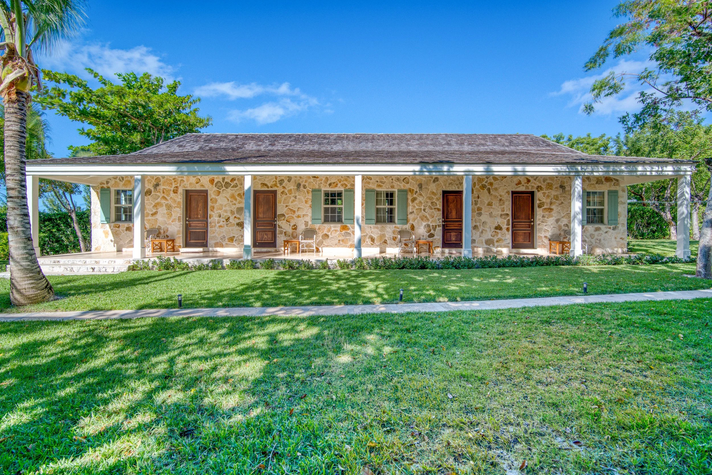 4 Room Villa