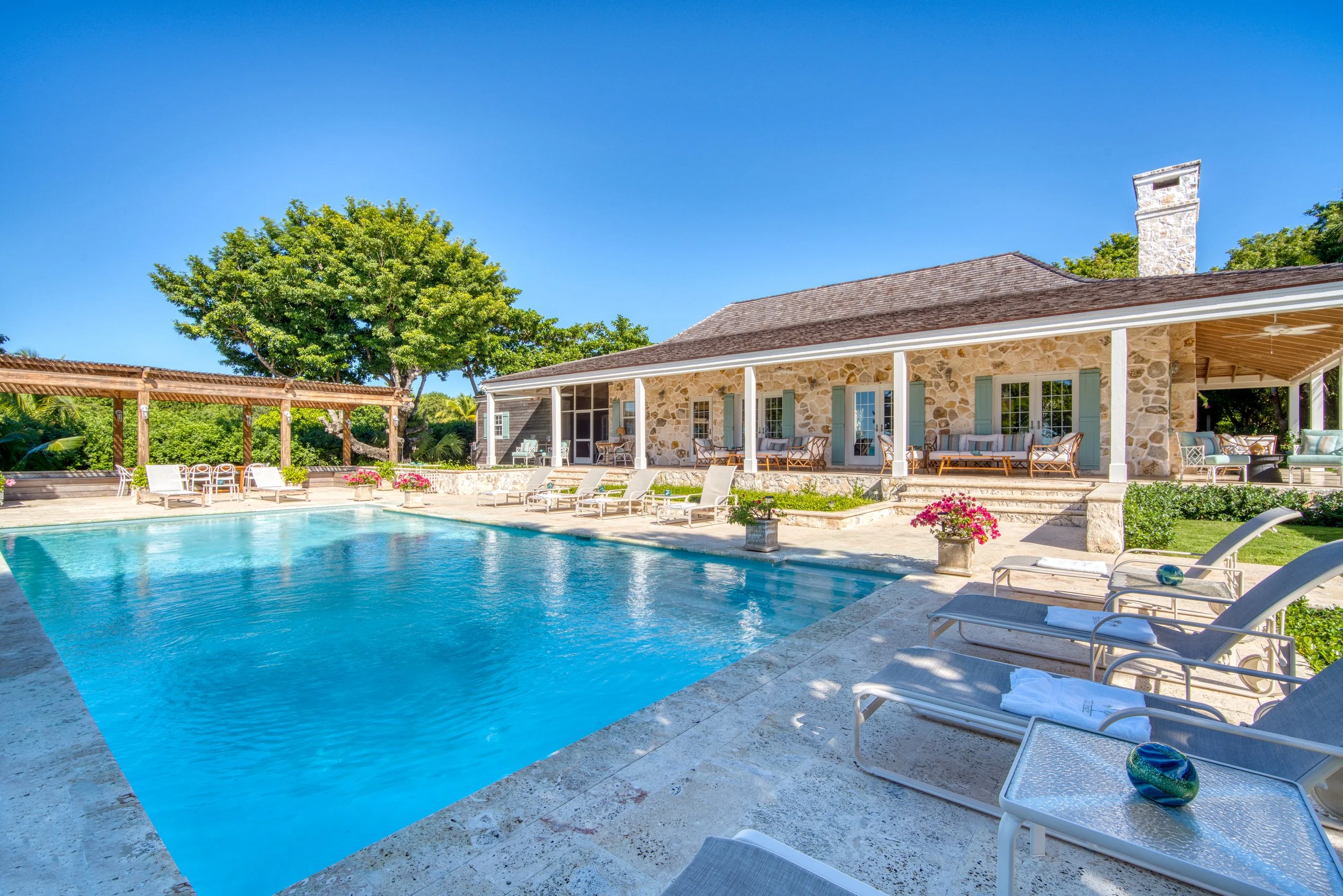 Villa and heated in ground pool