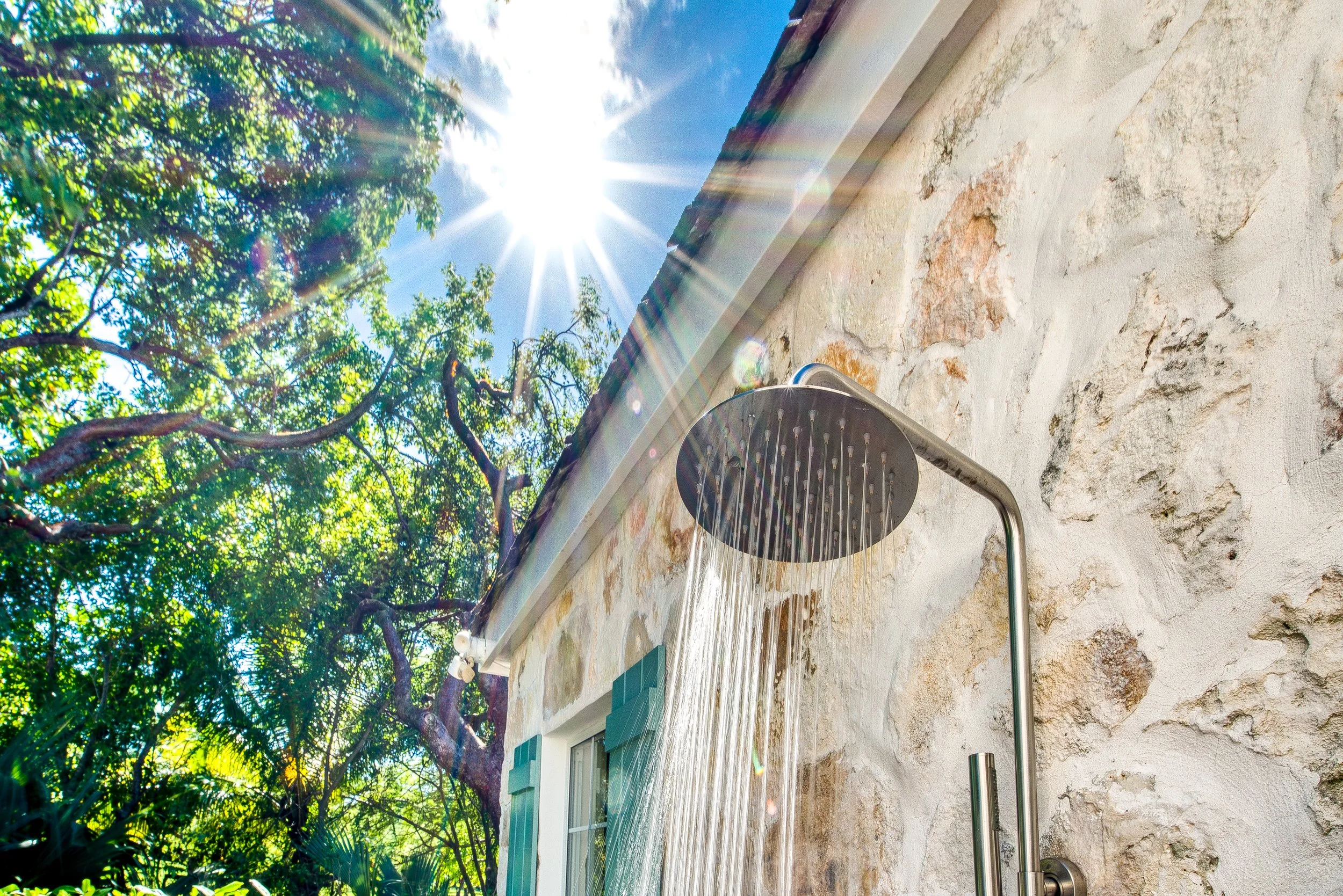 en-suite Outdoor Shower