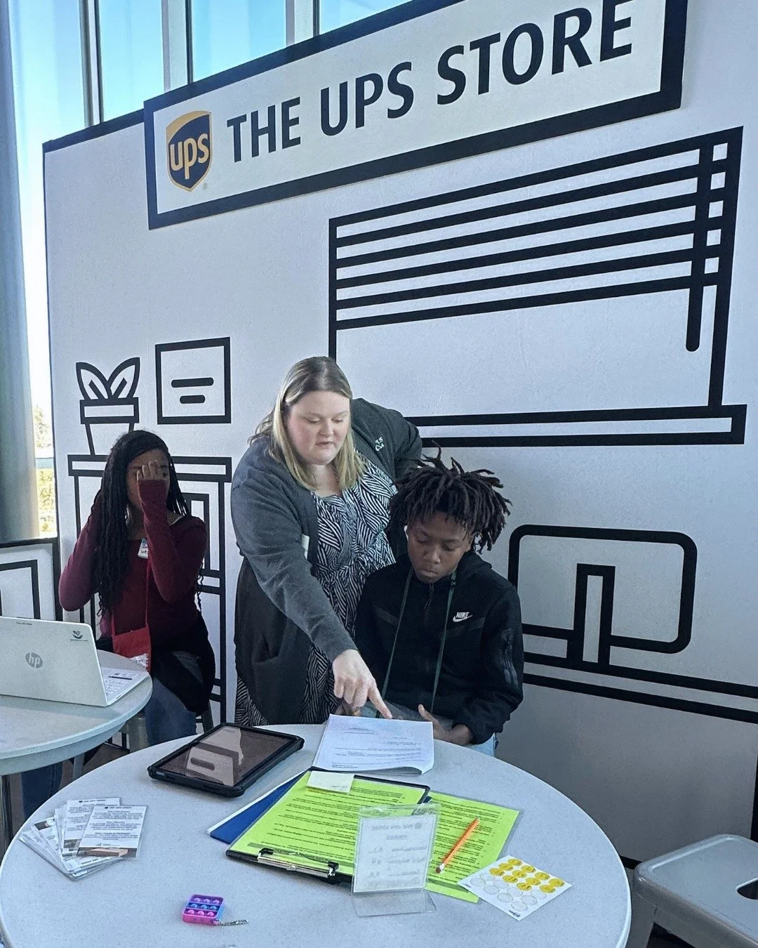 Watch the future of our Alachua county's workforce unfold in front of you! 👨&zwj;💼 👩&zwj;💼 💼 

At JA BizTown, our volunteers play a vital role in the development of the next generation. These young entrepreneurs are running businesses, making de