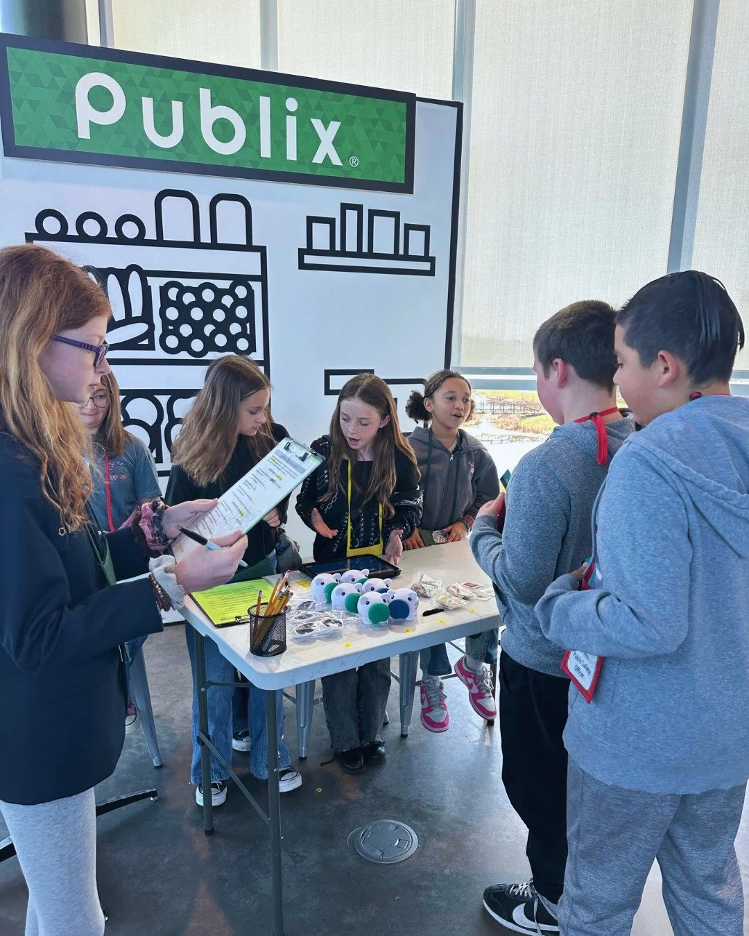 This is what it looks like when students bring a city to life. 🏙️ 

Students learn how to manage responsibilities, collaborate with their peers, and build confidence to transform into leaders. 

#BizTown #JuniorAchievement #JA #NextGeneration #Volun