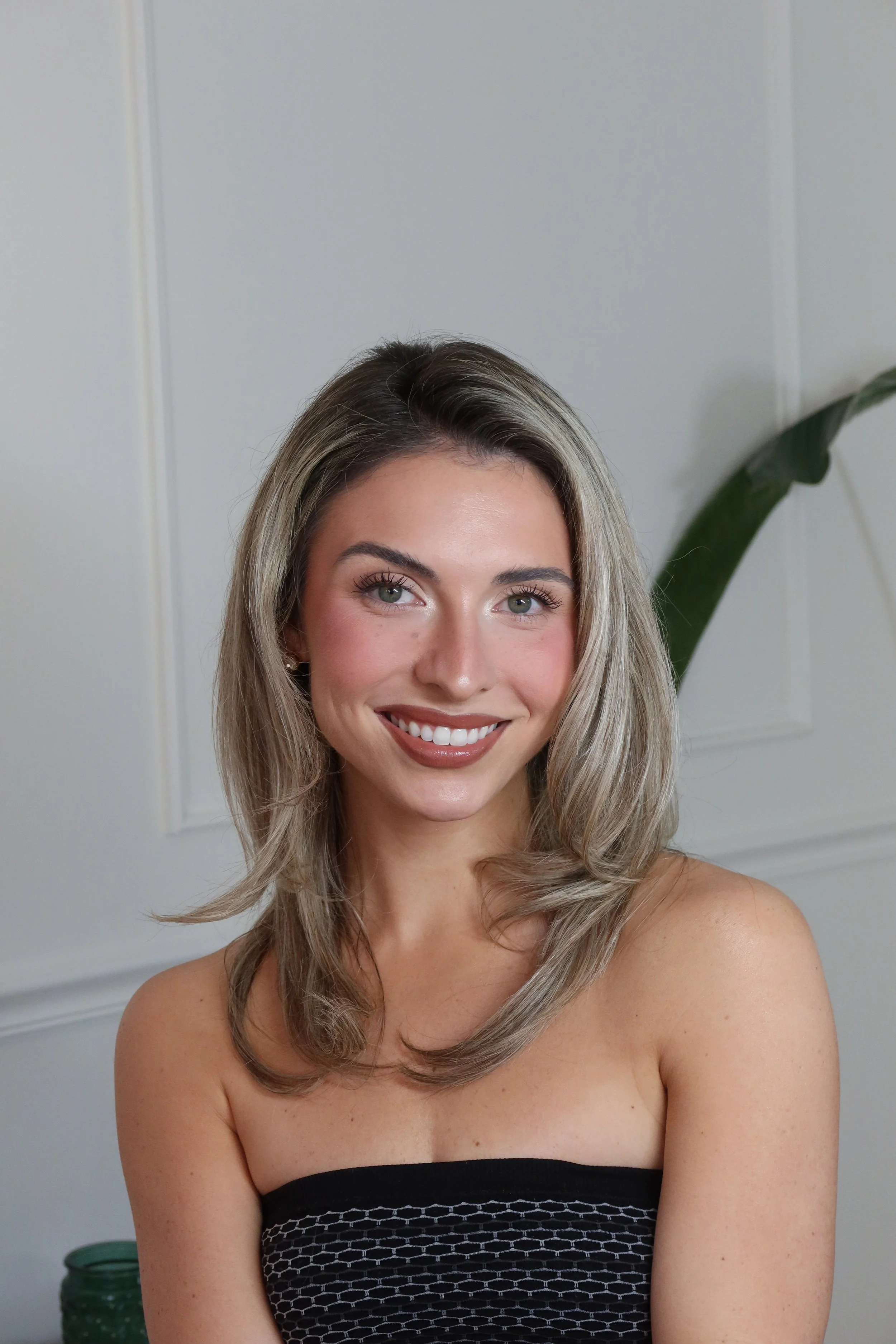 Val - MakeupXCara.JPG