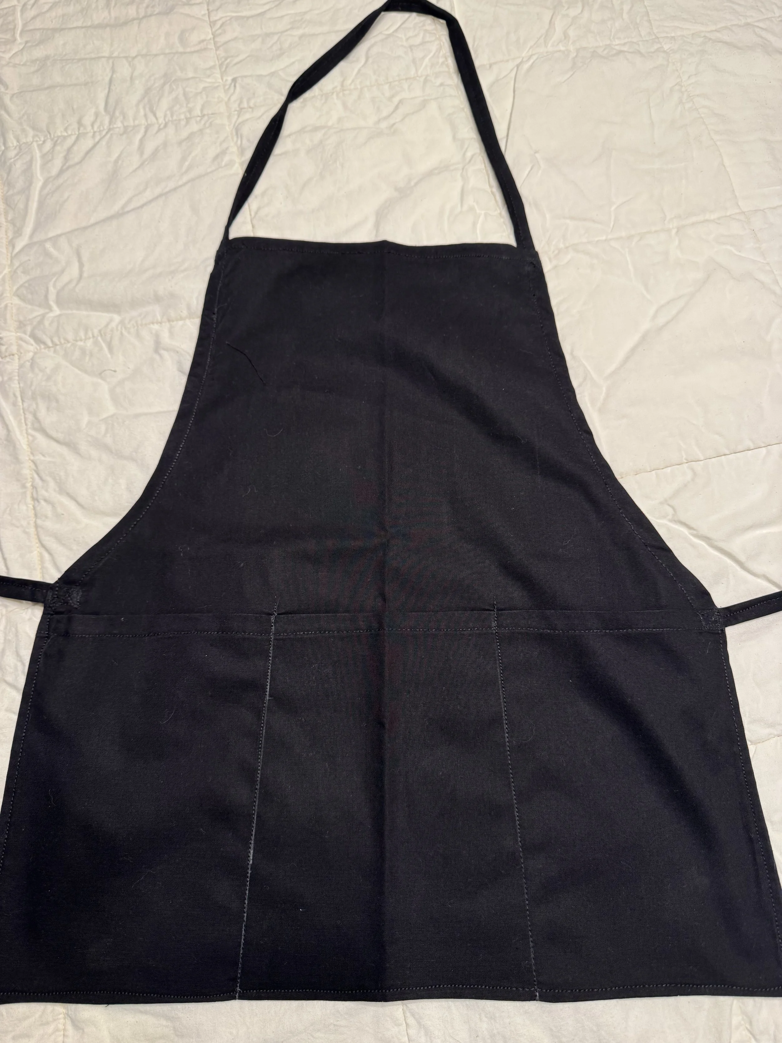 black full apron.jpeg