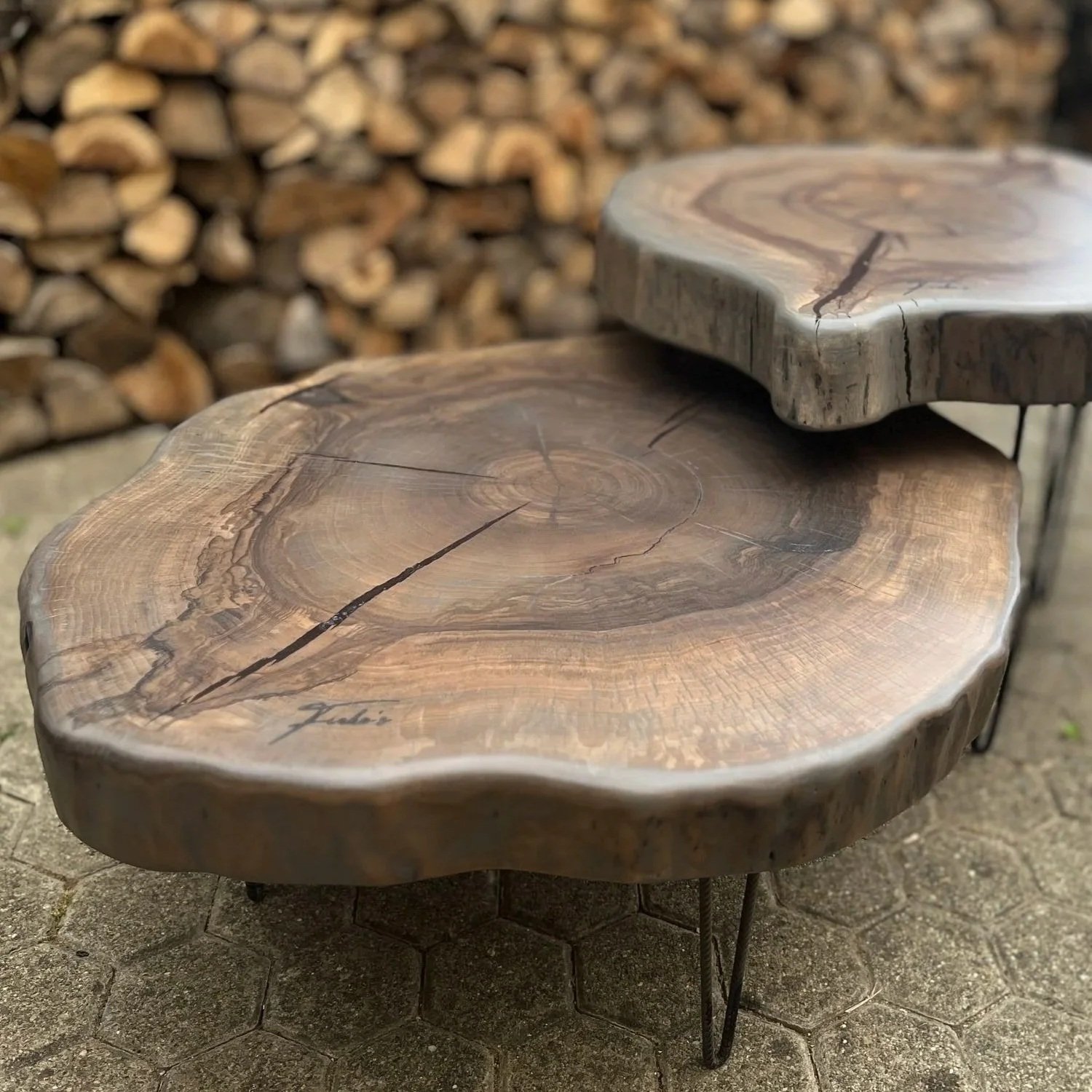 Fiako-designs-duo-flow-massivholz-couchtisch-set-live-edge-handgemacht.jpg
