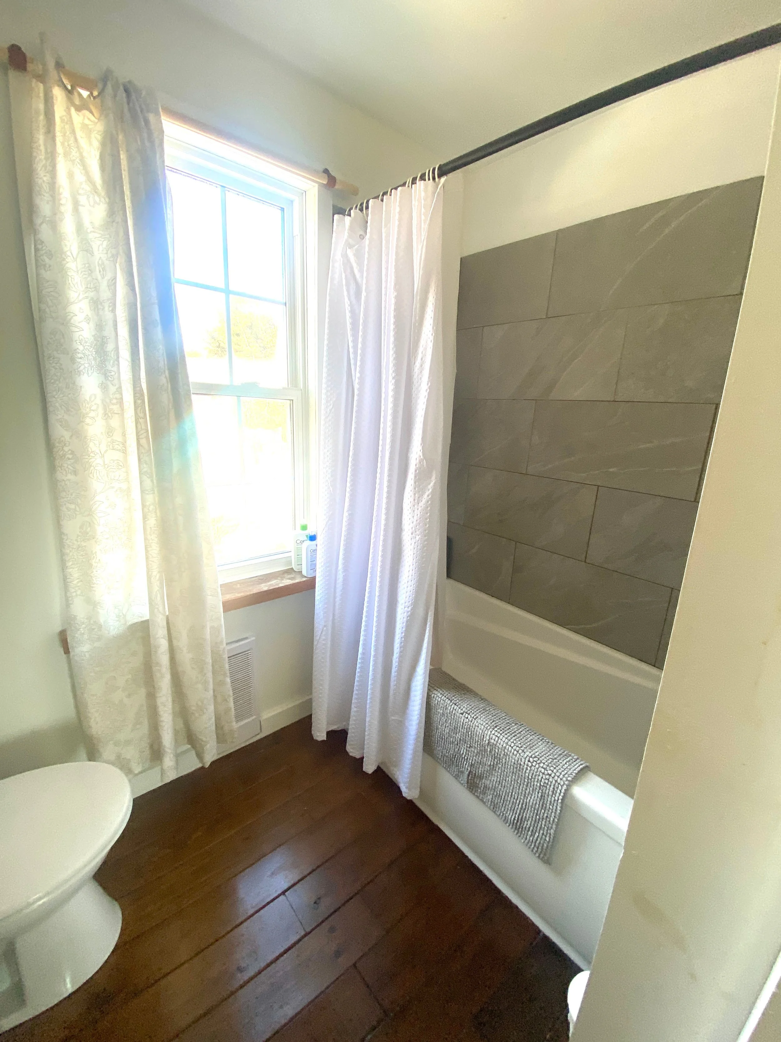 Upstairs Bathroom