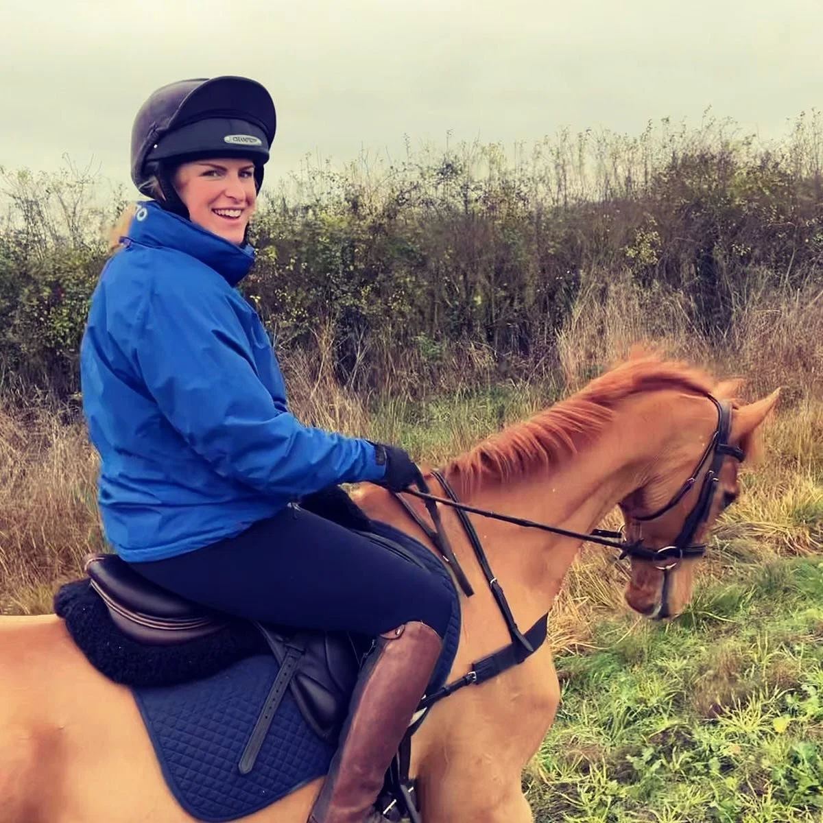 BACK TO WORK! (and some riding when there&rsquo;s time 😊). After a bit of a break (and 2 babies later) it&rsquo;s time to get back to work!  Drop me a message to book in (horses only currently).