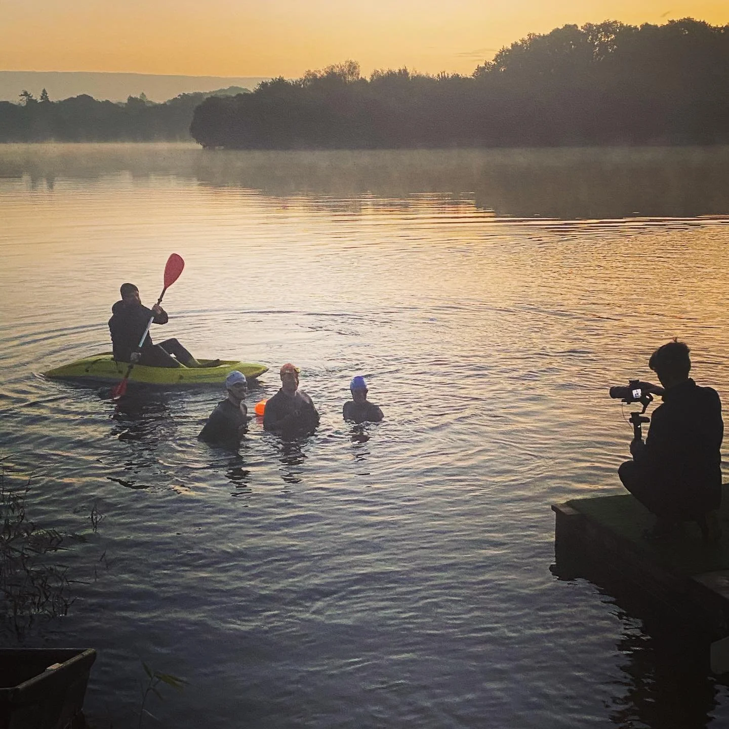 DAY 1 of @darren_hardy4 doing his 10x10x10 

🔟 Ironman distance triathlons (3.8km swim, 180km bike, 42 run)
🔟 consecutive days
🔟 different locations in the UK

Providing support 24/7 throughout the event 

An early and chilly start to the morning.