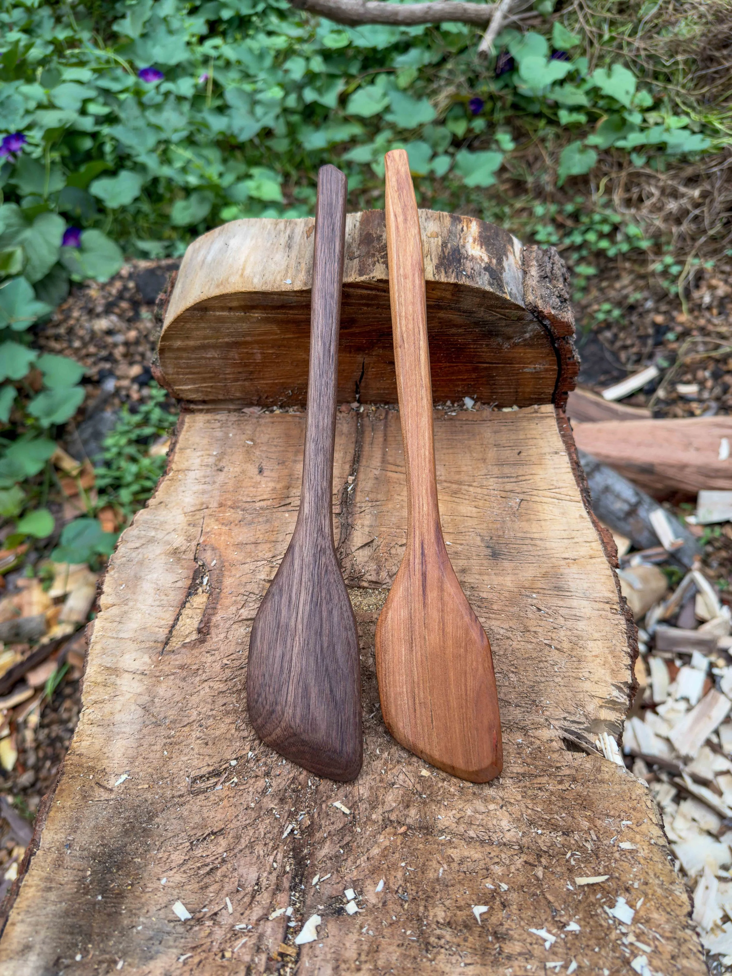 Flat Spatula - Locally sourced Walnut/Black Cherry