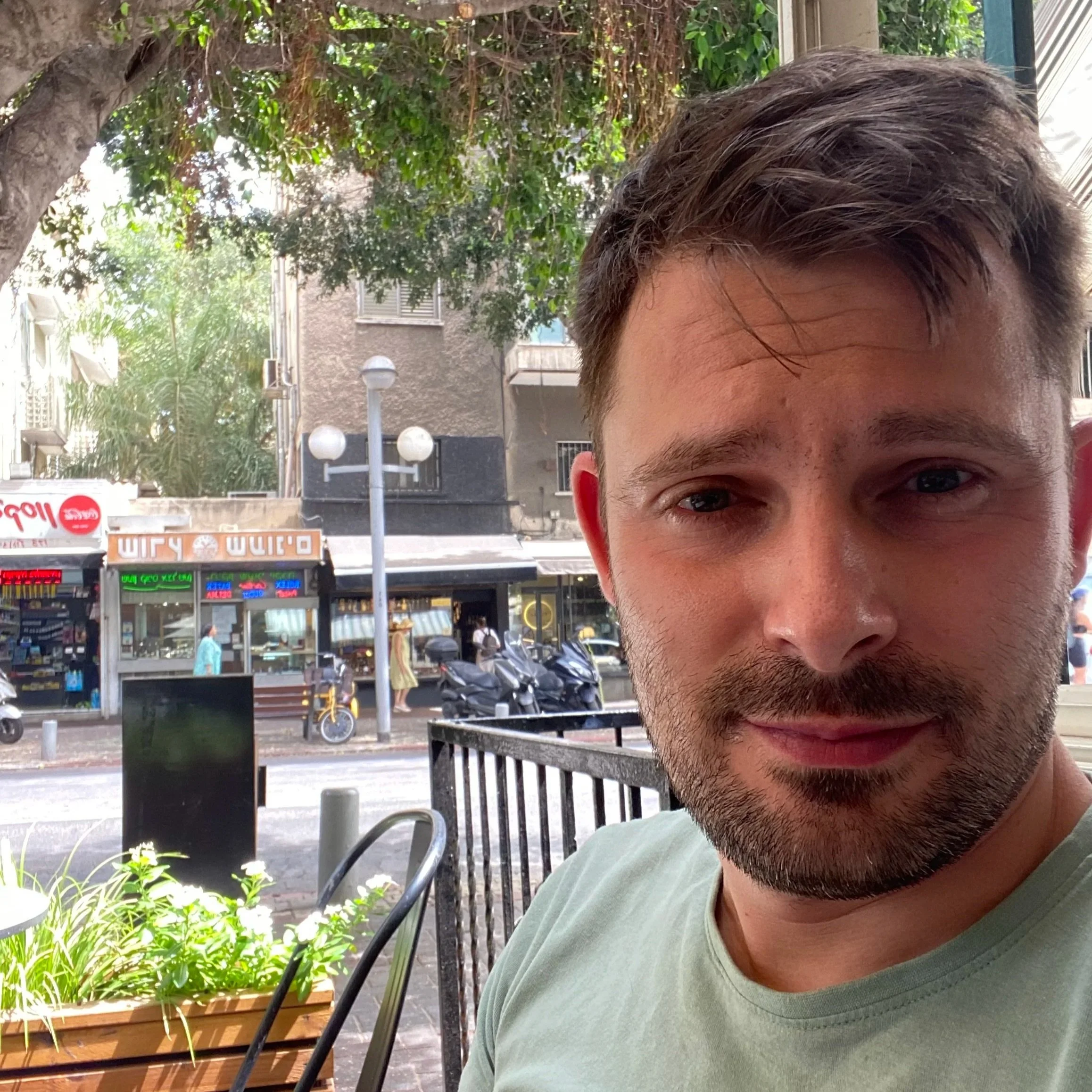 Maciek Gdula - Greek Teacher