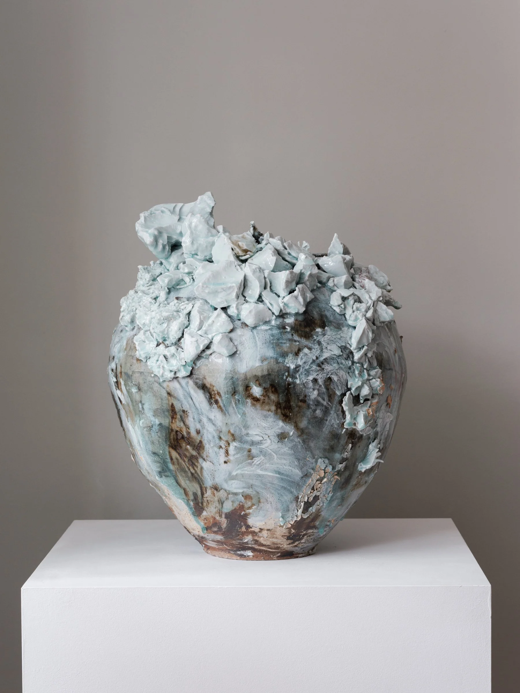 Three Porcelain Works That Held Their Ground
