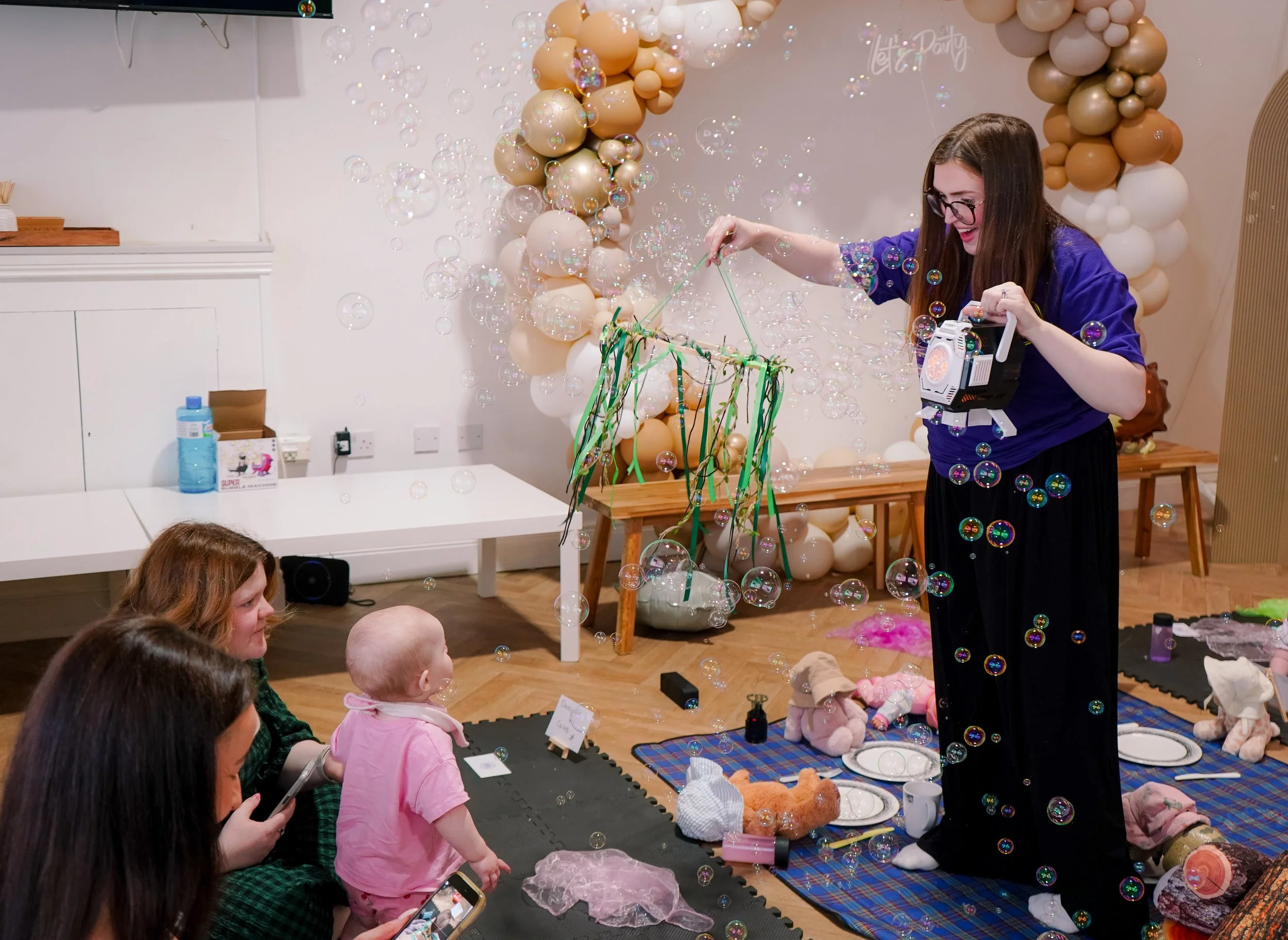 The Baby Social Club. Development classes in Cheshire and South Manchester