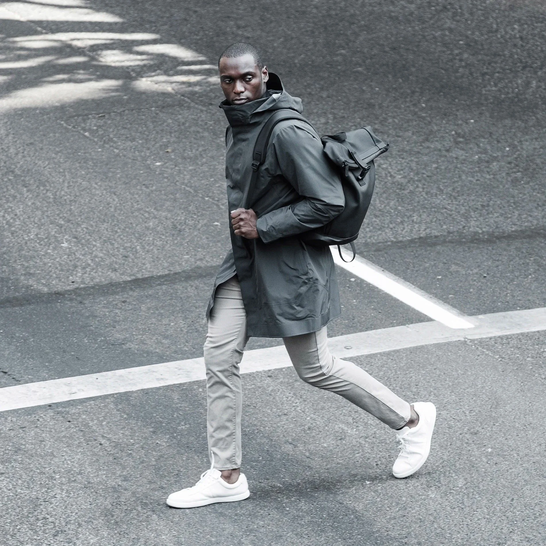VIEV-mens-city-walk.jpg