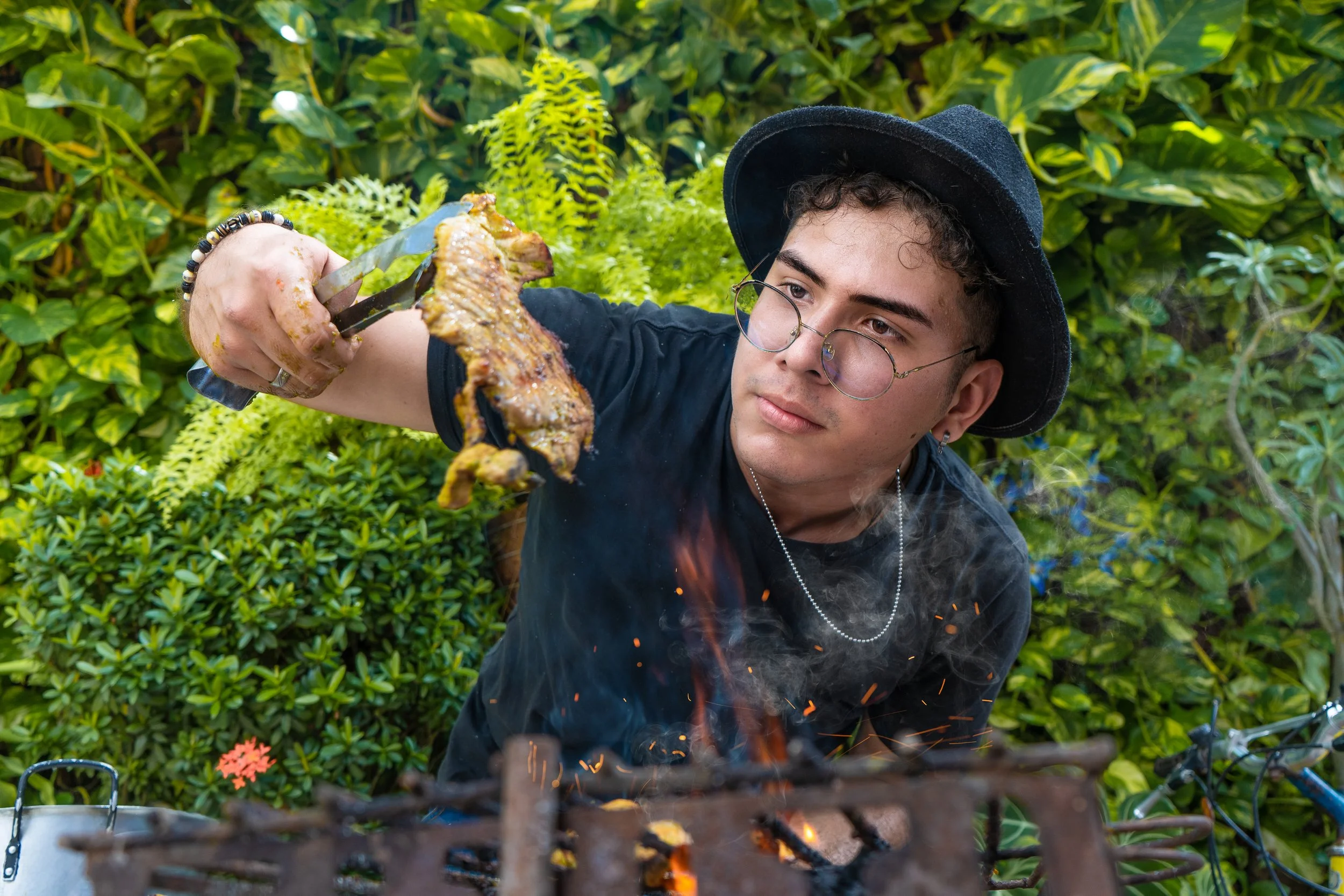 MATEO ASADO.jpg