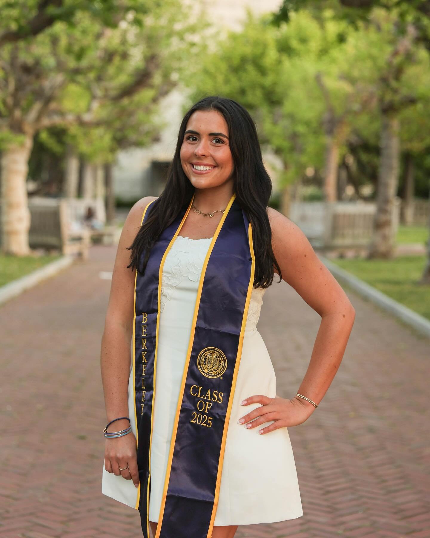 Spring 2026 grad bookings are now available! So excited to be back at Berkeley and can&rsquo;t wait to meet all you lovely graduates🎓 Reach out to me for package details and bookings💌