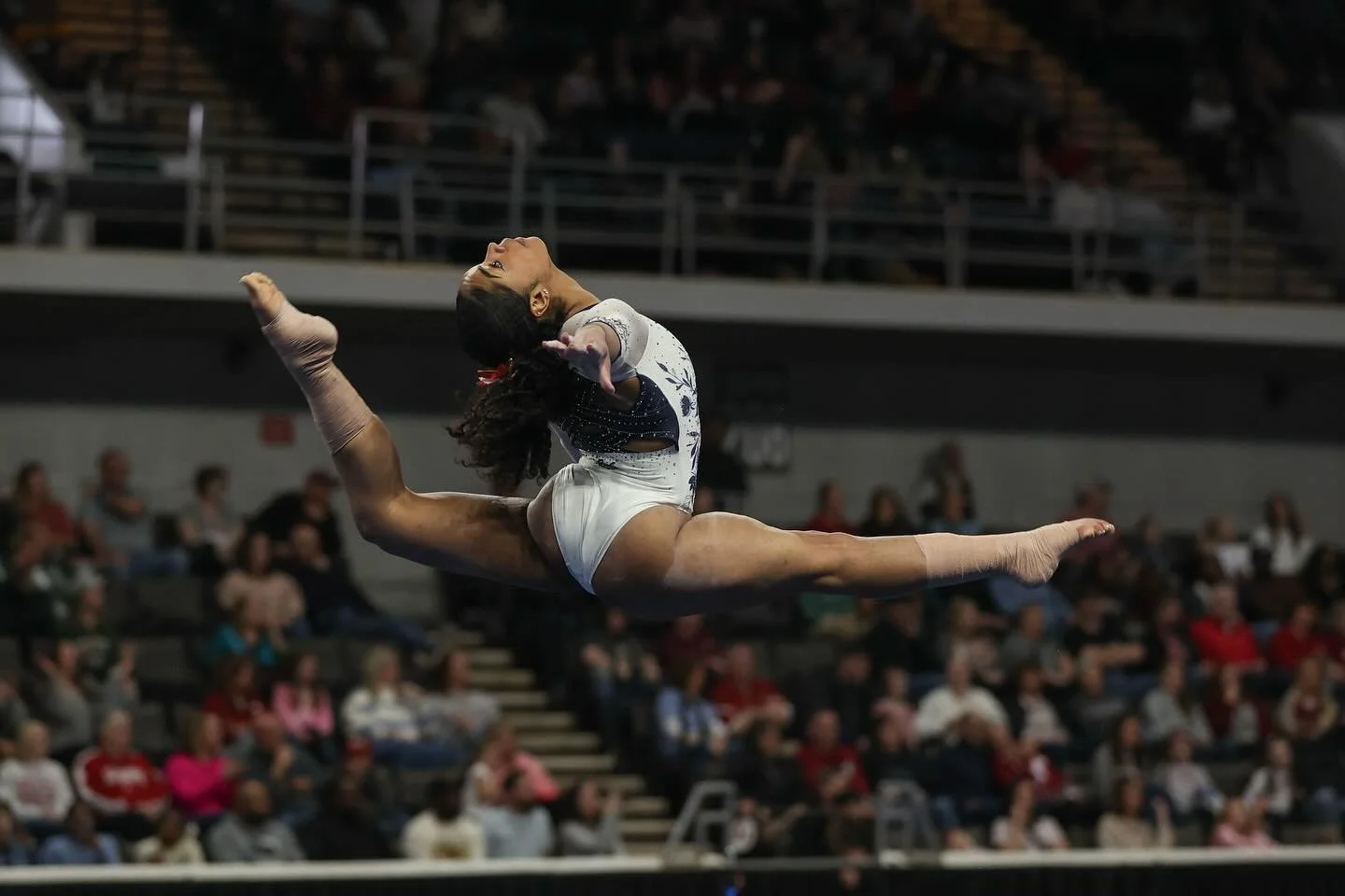 Cal women&rsquo;s gymnastics @ Elevate the Stage on March 9

fun little business trip but the venue had harsh/uneven lighting and i generally find podium meets harder to shoot