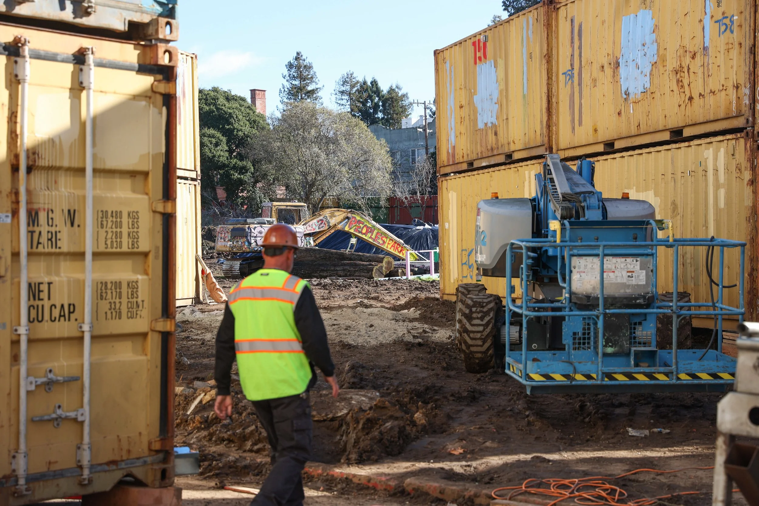 UC Berkeley fences off People's Park with shipping containers