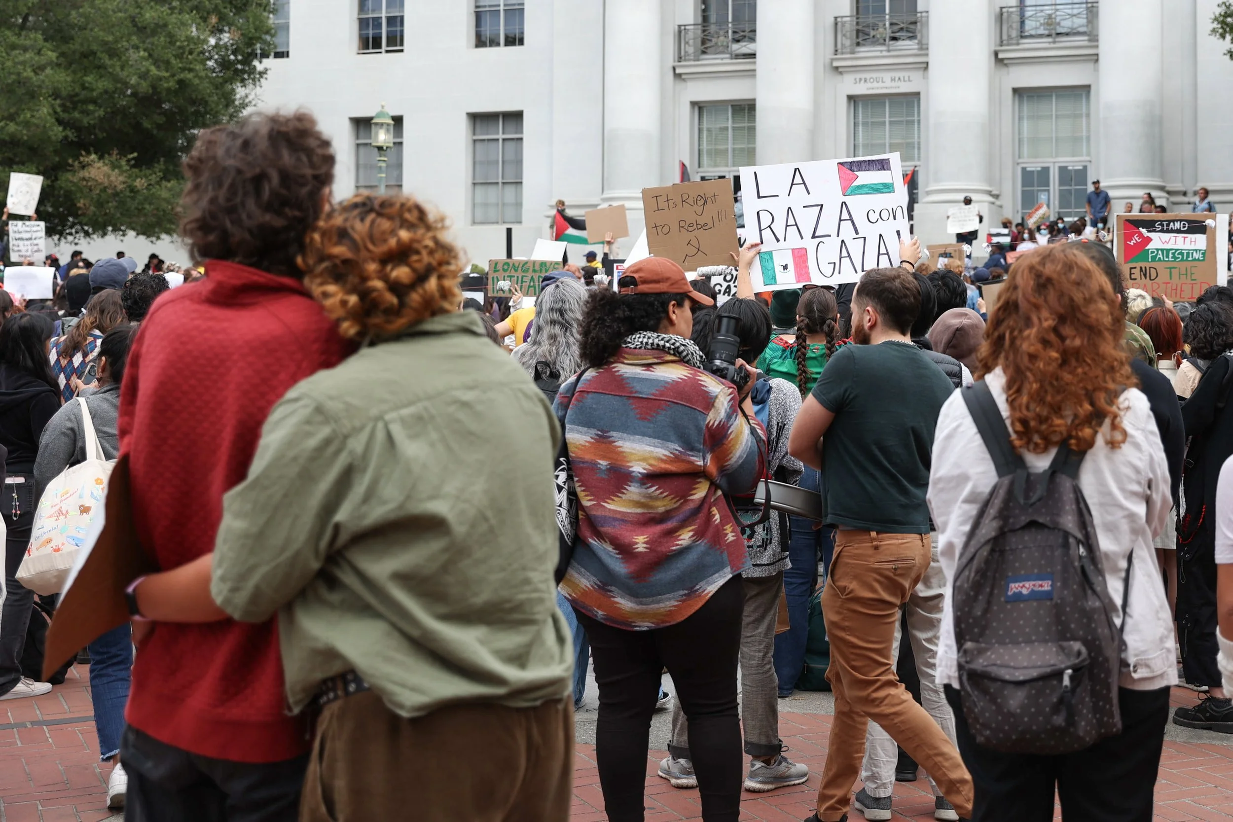 Hundreds walk out on Sproul Plaza