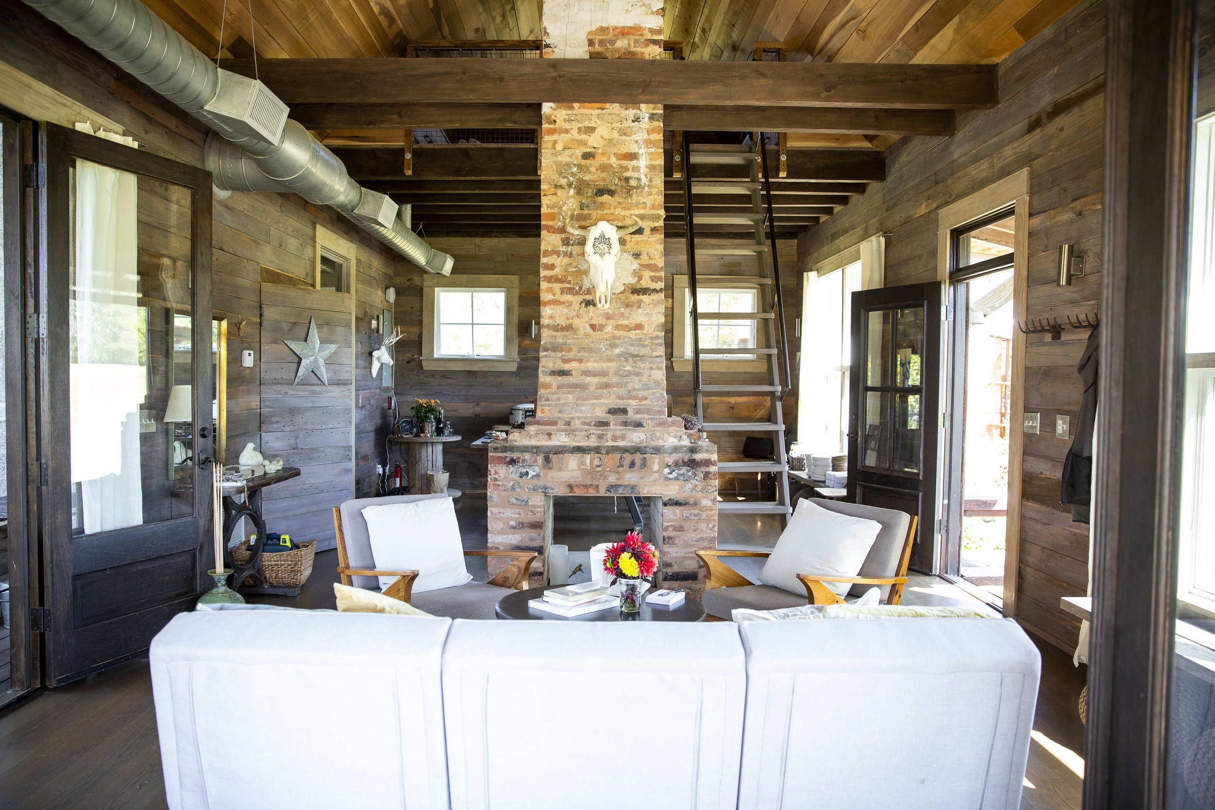 RuffwoodCountryClub_Celebrations_SchoolhouseInterior.jpg