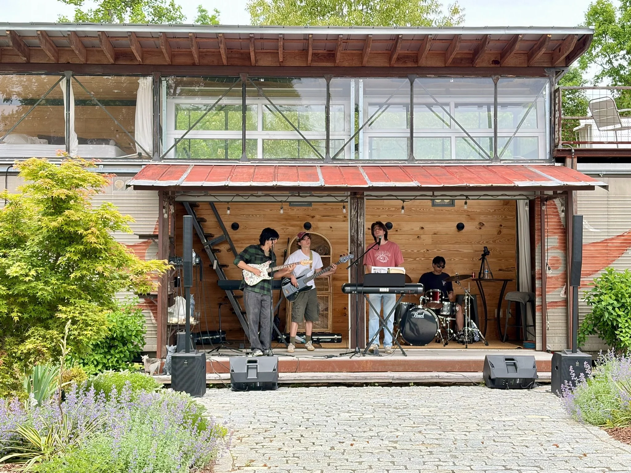 RuffwoodCountryClub_Celebrations_Bandstand01.JPG