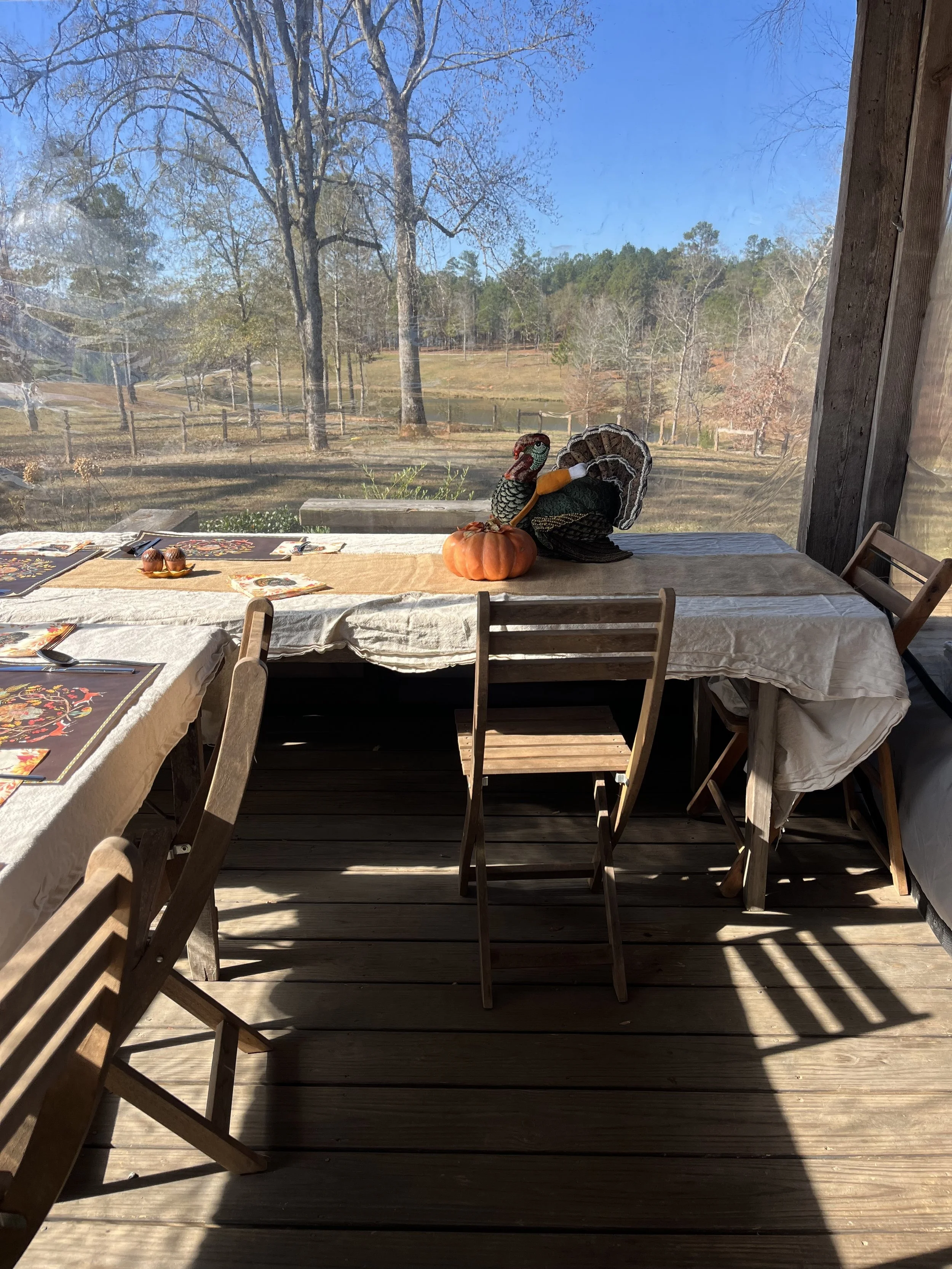 RuffwoodCountryClub_Celebrations_ThanksgivingWeekendTableSettings.jpg