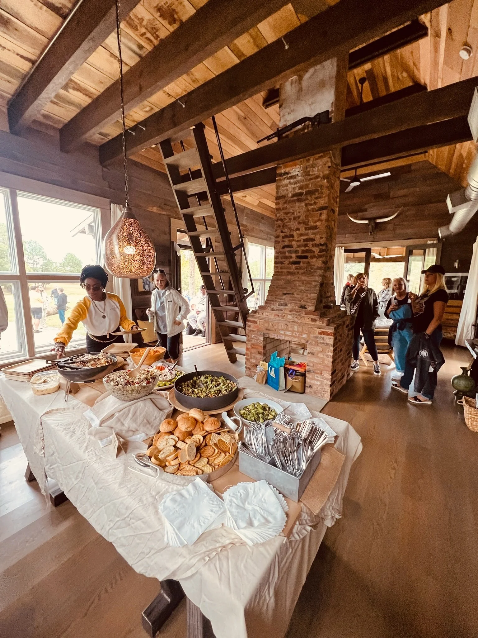 RuffwoodCountryClub_CorporateRetreatOffsite_Catering01.jpg