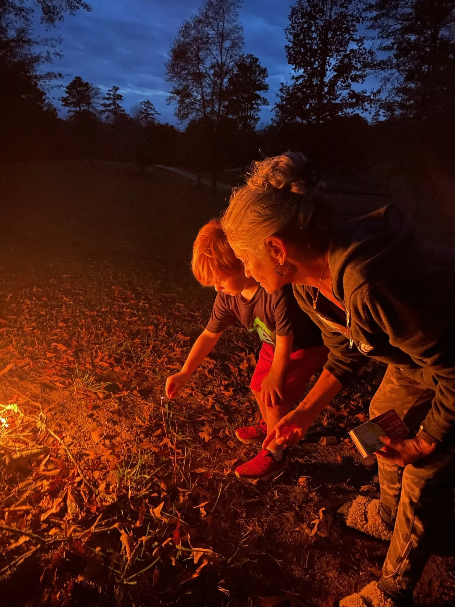 RuffwoodCountryClub_Camping_CampfireFirepit01.jpeg