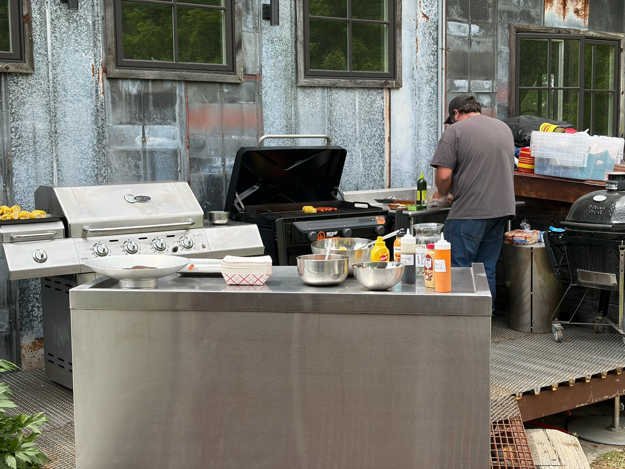 RuffwoodCountryClubu_CorporateRetreatOffsite_Cookout.JPG