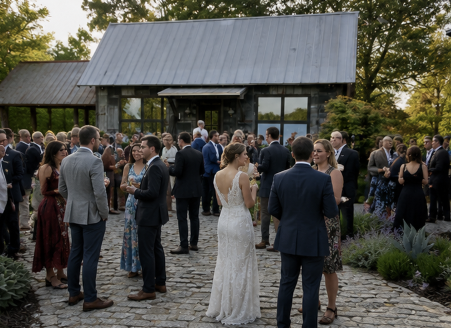 RuffwoodCountryClub_Weddings_Compound_Reception01.png