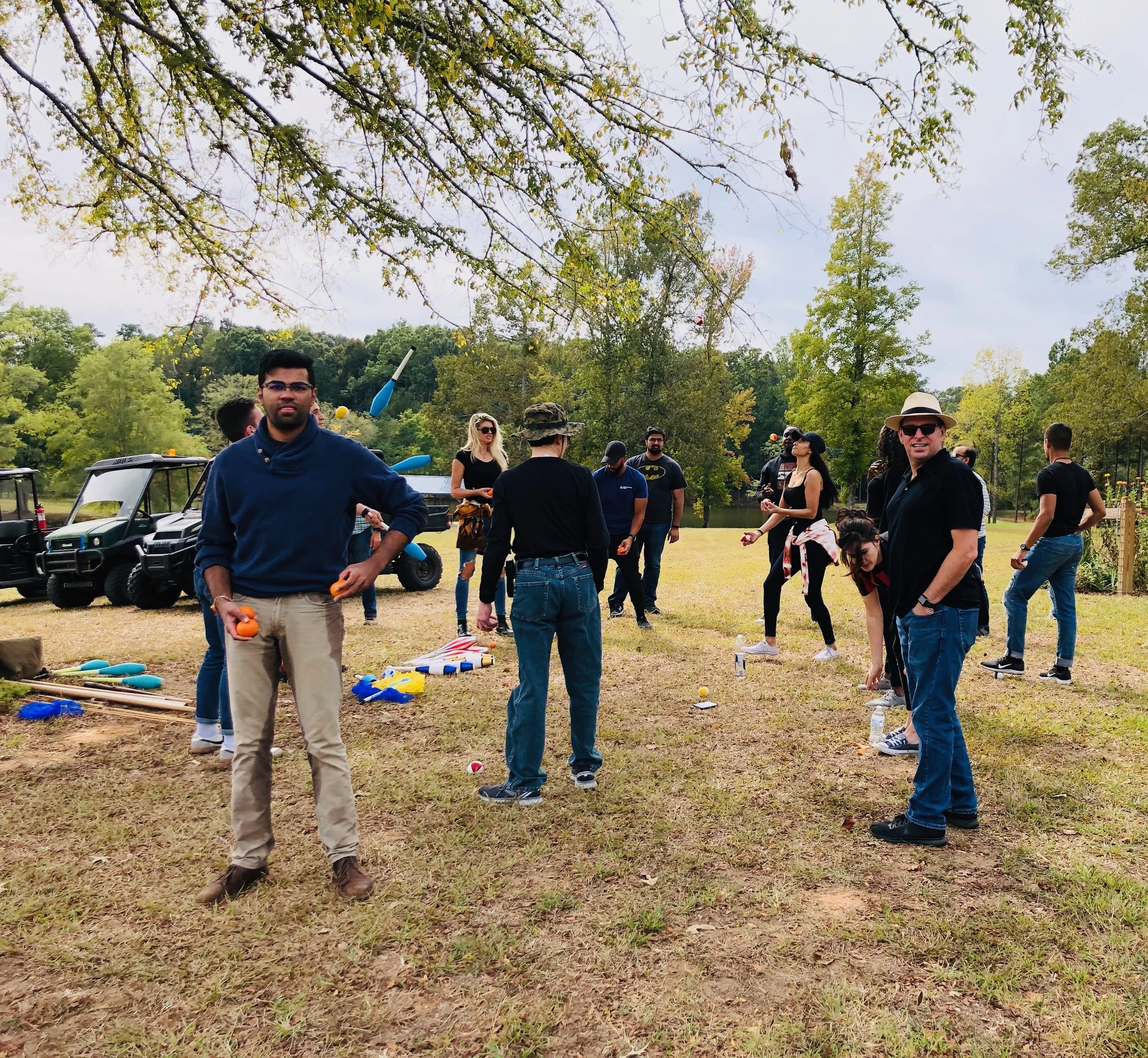 RuffwoodCountryClub_CorporateRetreatOffsite_TeamBuildingGamesCompetitionFieldDaySkillsJuggling.jpeg