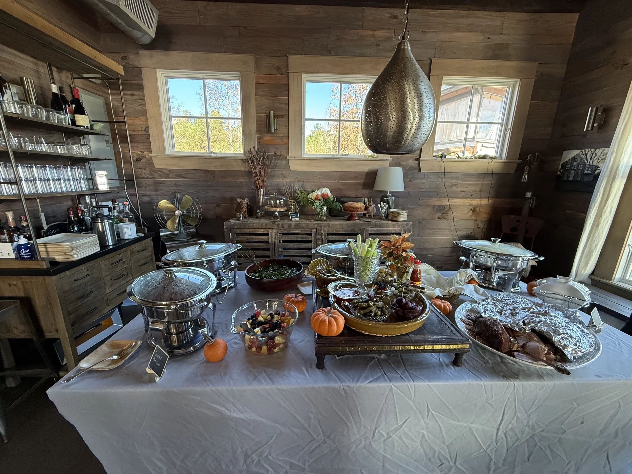 RuffwoodCountryClub_CorporateRetreatOffsite_Catering02.jpg