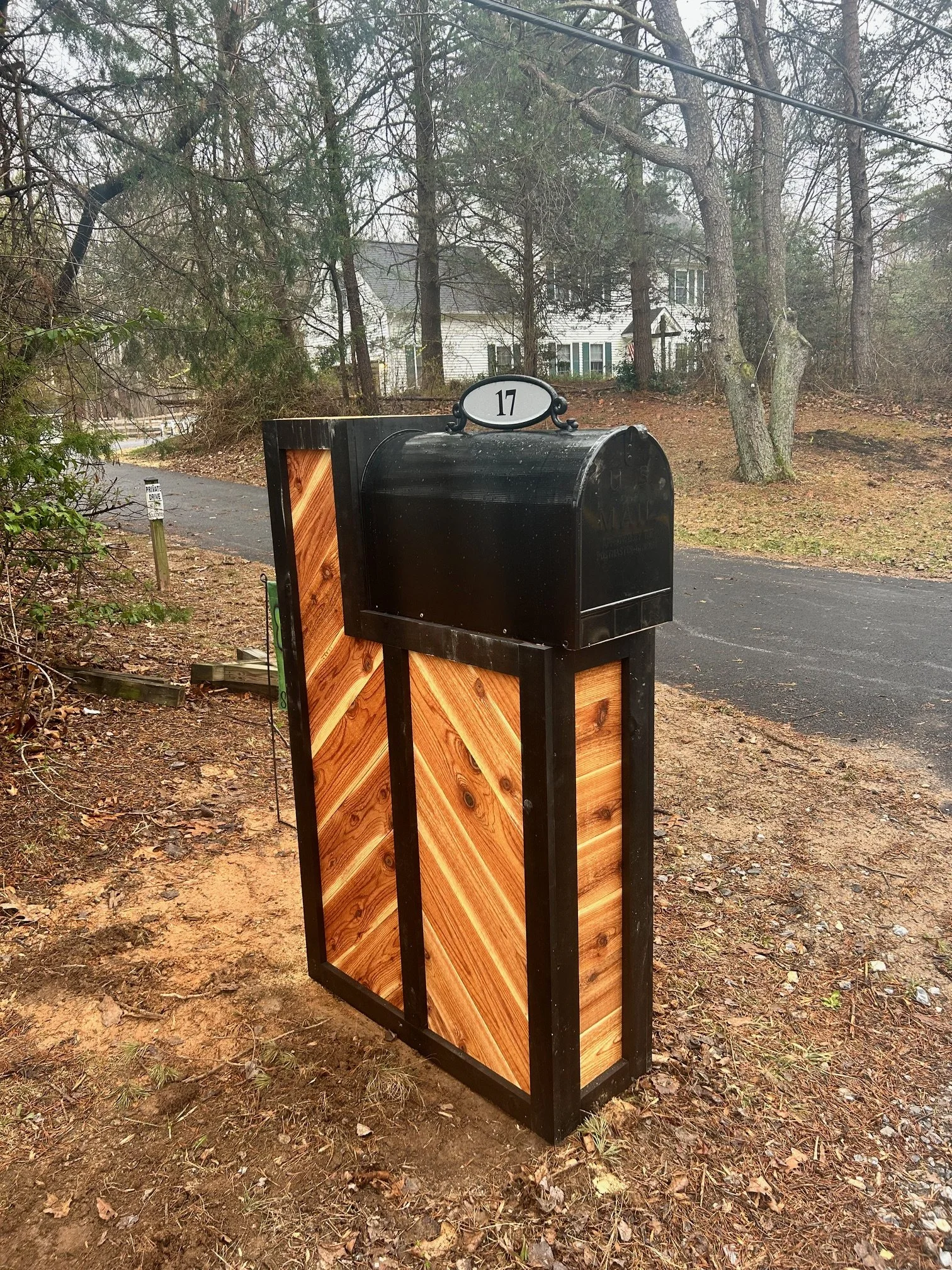 Mailbox Post 2.jpeg
