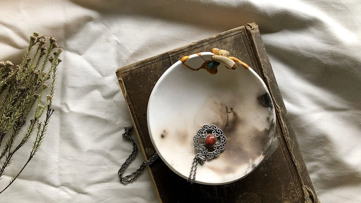 Jessica_Merle_SaggarFired_Ceramic_Callisto_Trinket_Dish.jpg