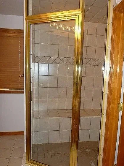 MB%2BShower%2BI%2BBefore.jpg