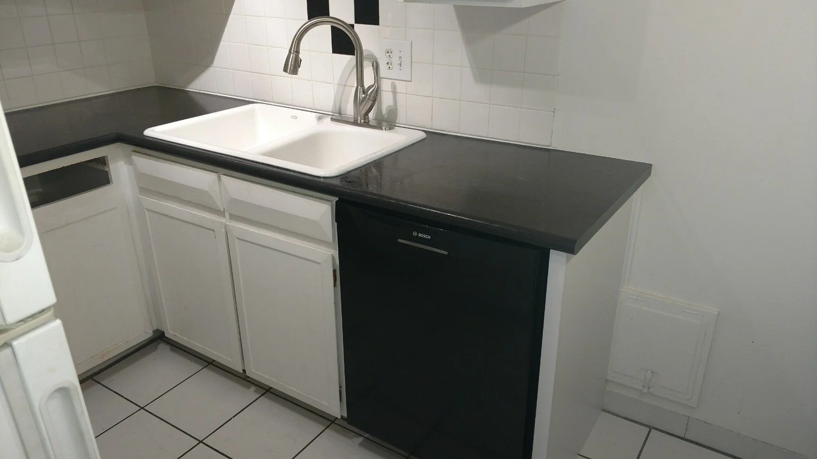 701 Pearl #402 Kichen After.jpg