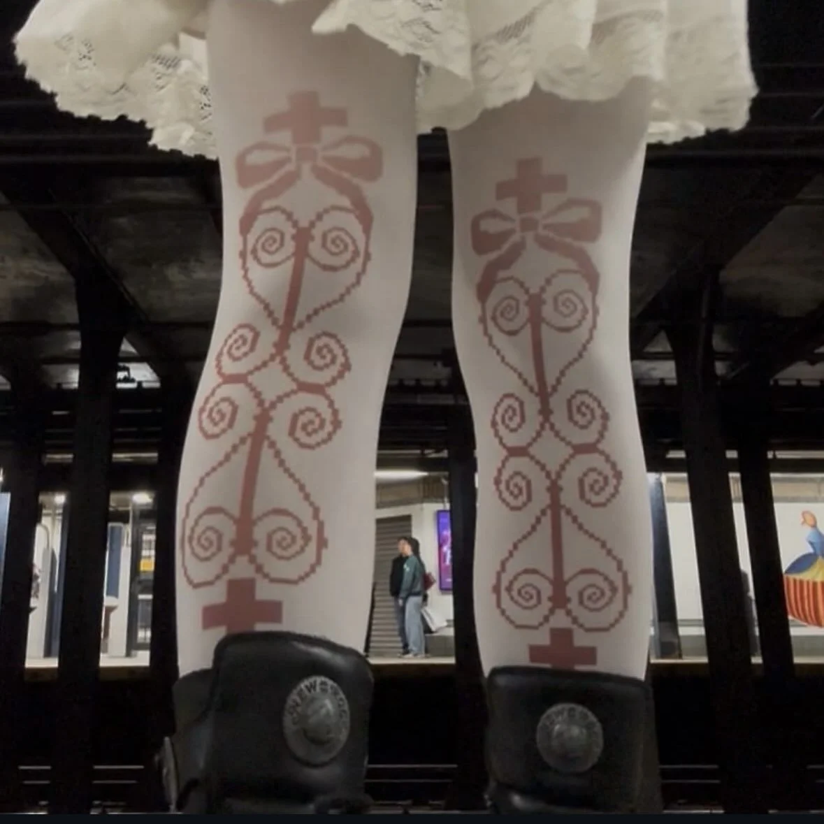 Dainty Painkiller Tights