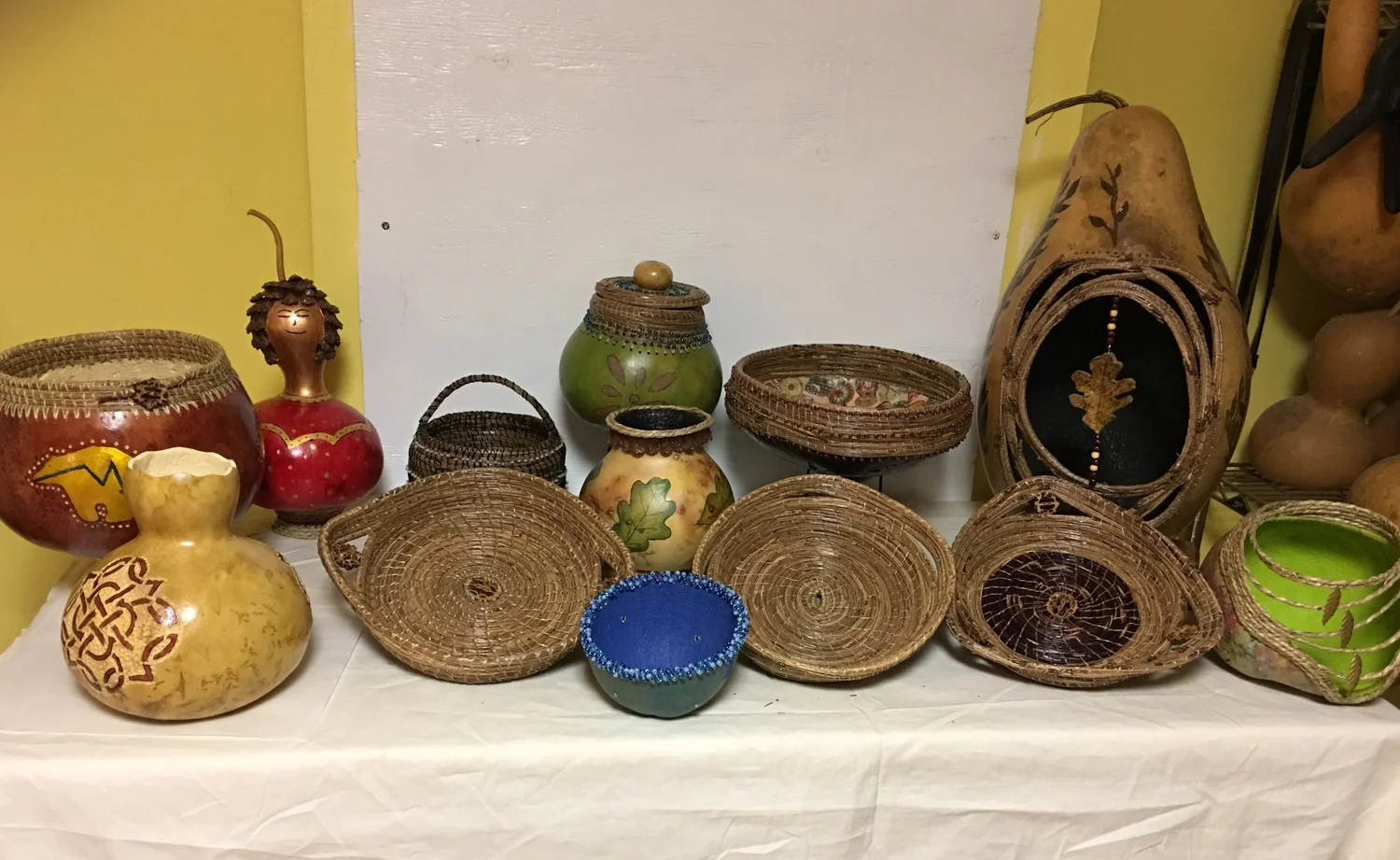  Castro's Pine needles basket &amp; crafter Gourds